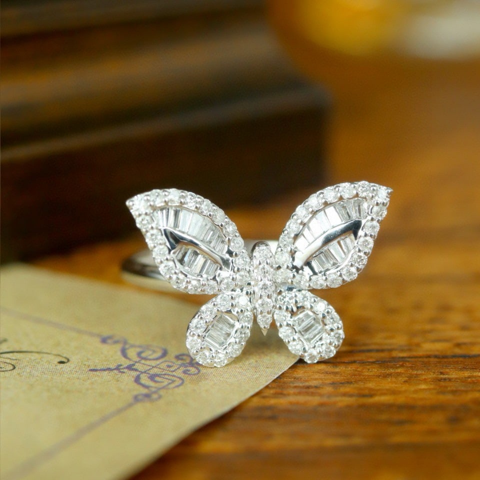 14k Gold 0.7 Ct Natural H Diamond & Butterfly Ring: Ref:231044017 // gold content:14k gold // ring size:7. 25us // // main gemstone:diamond // shape:multiply // carat weight:0. 7ct // clarity grade:vs-si // color:h // treatment:natural // Condition: