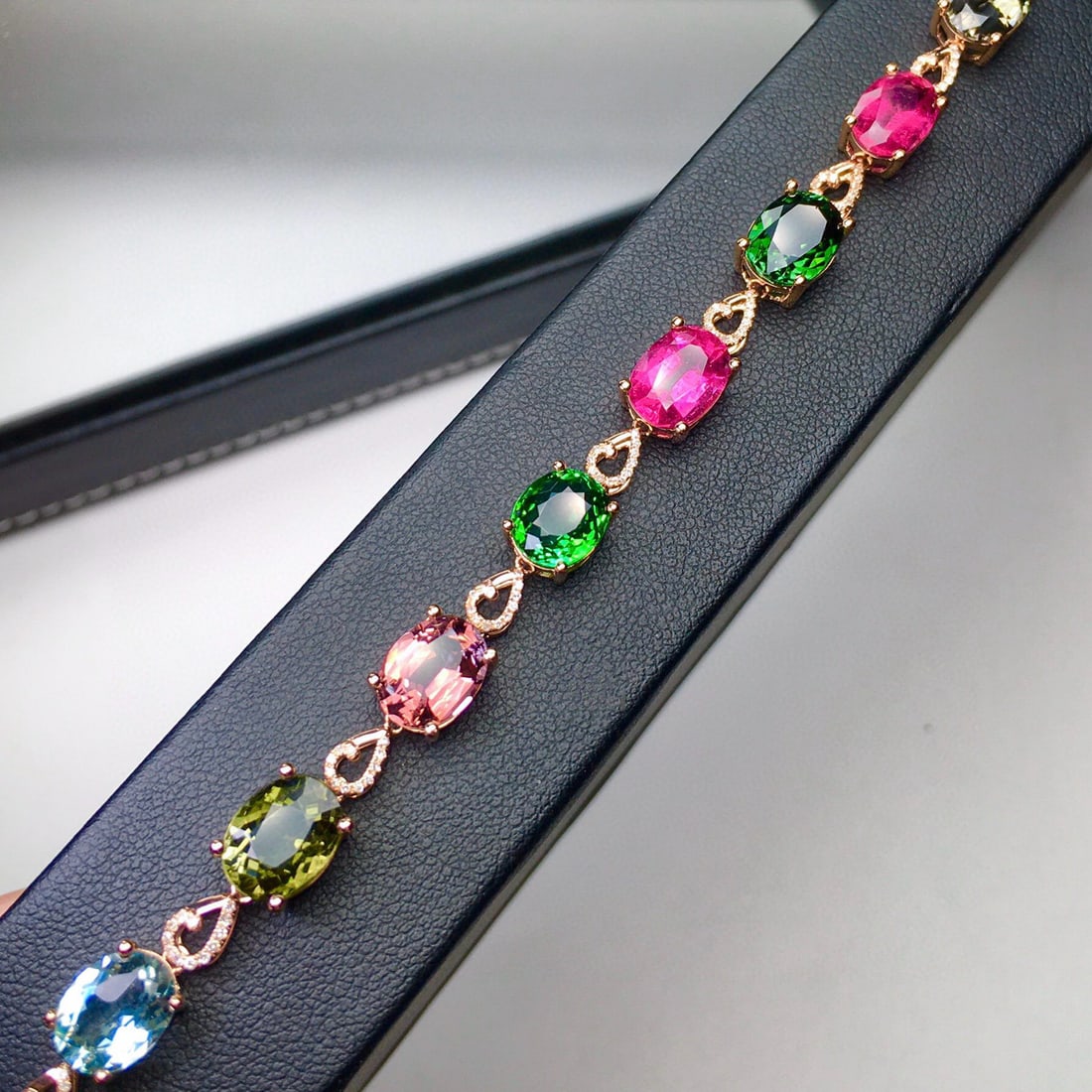 14k Gold 19.2 Ct Natural Tourmaline & Diamond Bracelet - 6
