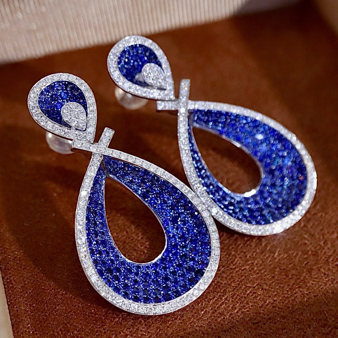 14k Gold 3.70 Ctw Natural Sapphire & Diamond Earrings - 4