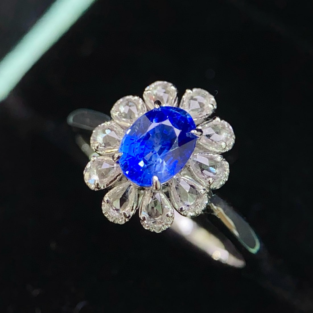 14k Gold 1.3 Ct Natural Sapphire & Diamond & Sapphire Ring - 5