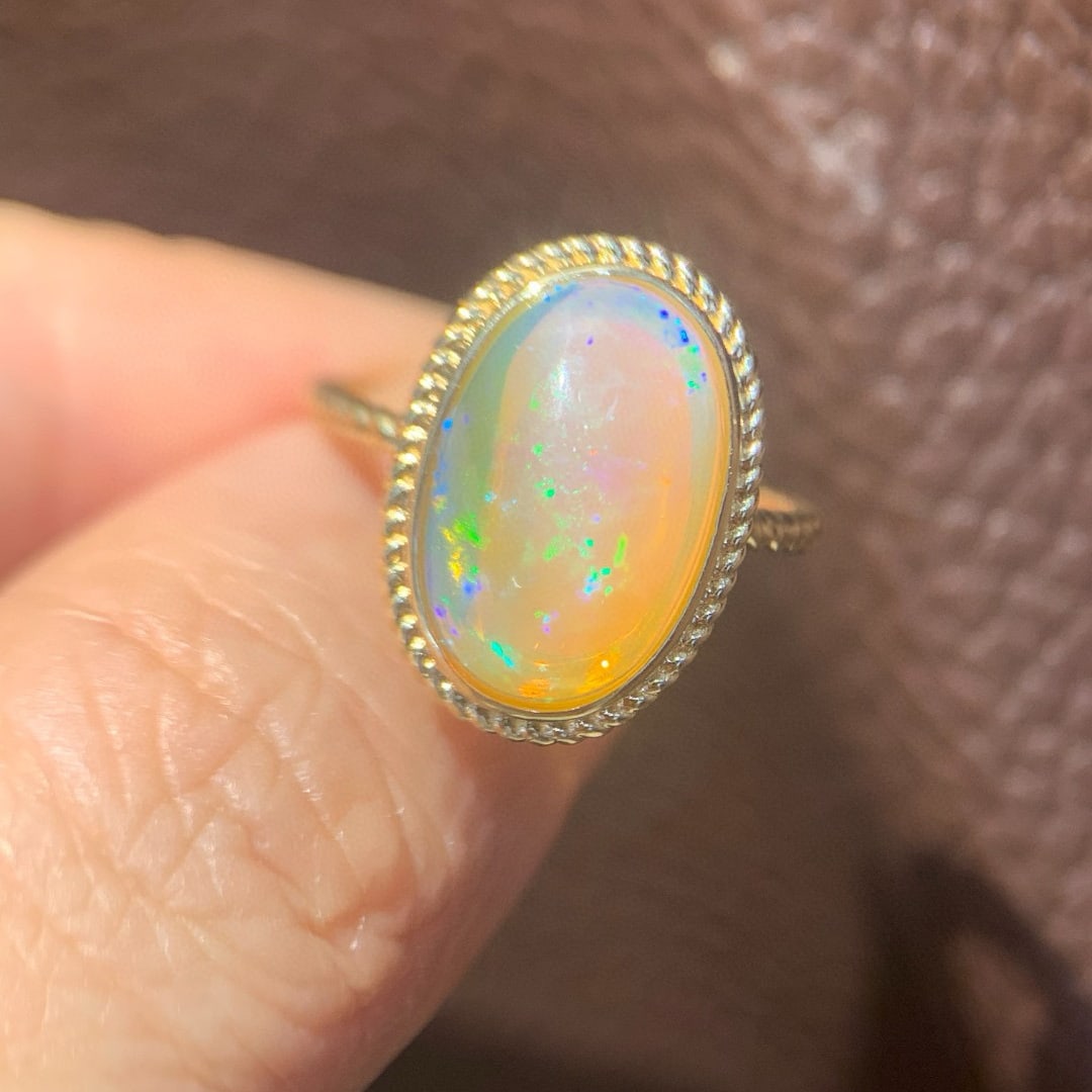 14k Gold 3.38 Ct Natural Opal Ring - 2