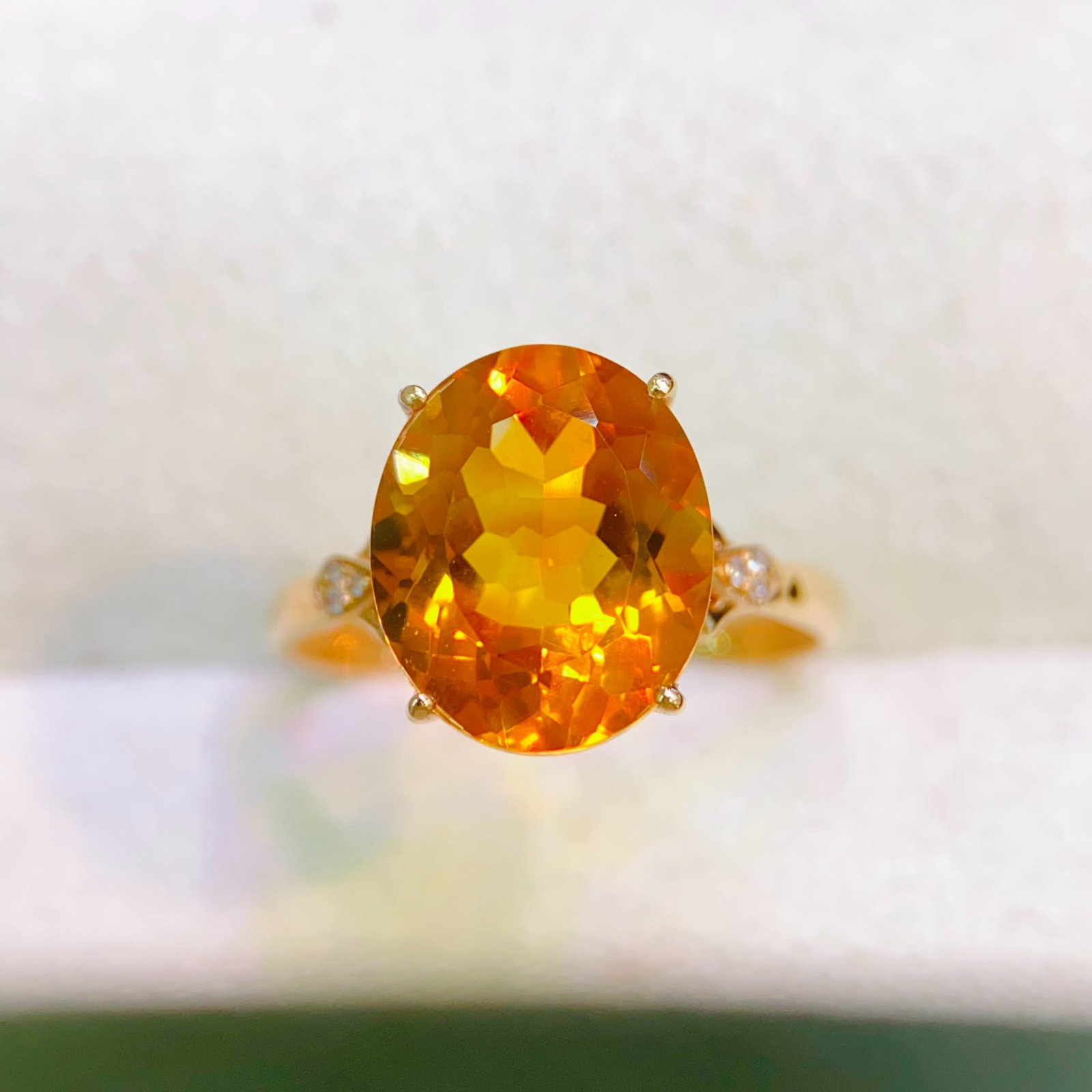 14k Gold 4.62 Ctw Natural Citrine & Diamond Ring: Ref:231044129 // gold content:14k gold // ring size:7. 25us // // main gemstone:citrine // shape:oval // carat weight:4. 6ct // color:yellow // treatment:natural // // adjacent gemstone 2 : diamond