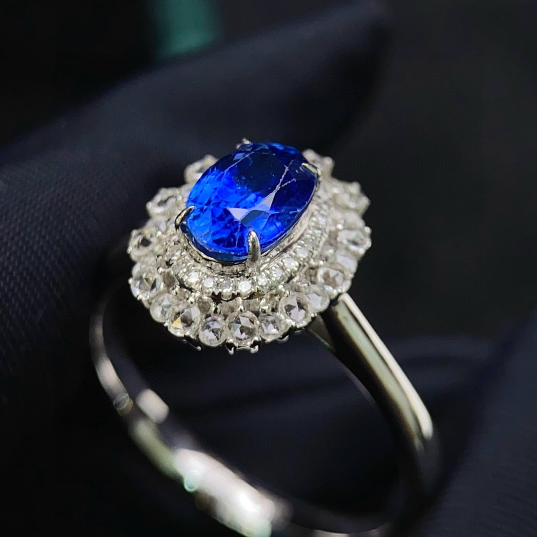 14k Gold 1.2 Ct Natural Sapphire & Diamond & Sapphire Ring - 4