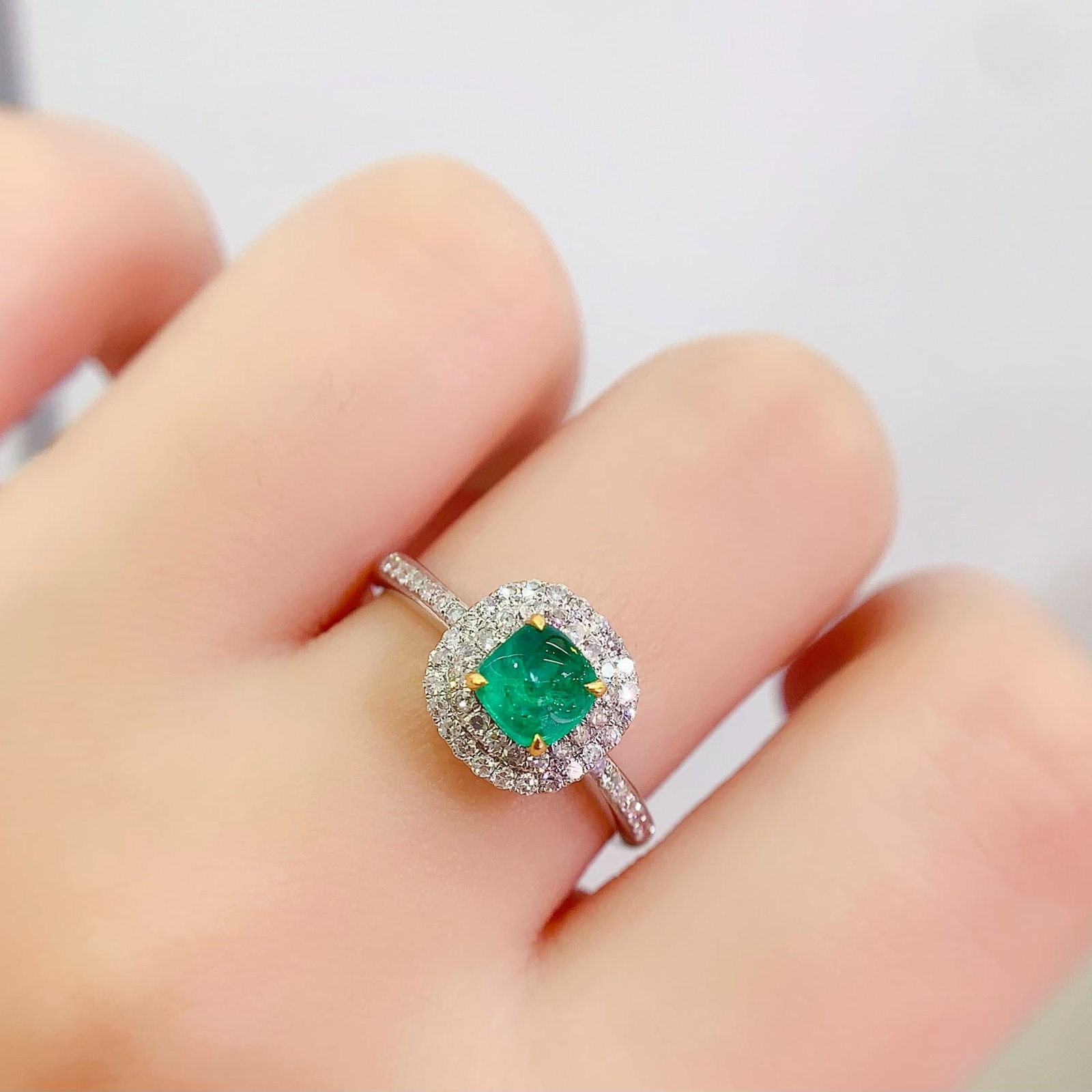 14k Gold 1 Ct Vivid Green Natural Emerald & Diamond Ring - 5