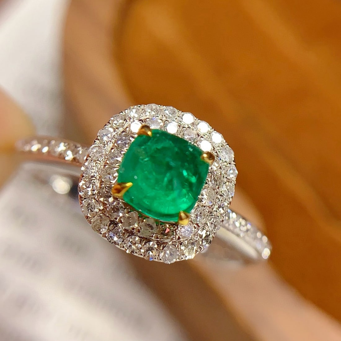 14k Gold 1 Ct Vivid Green Natural Emerald & Diamond Ring - 6