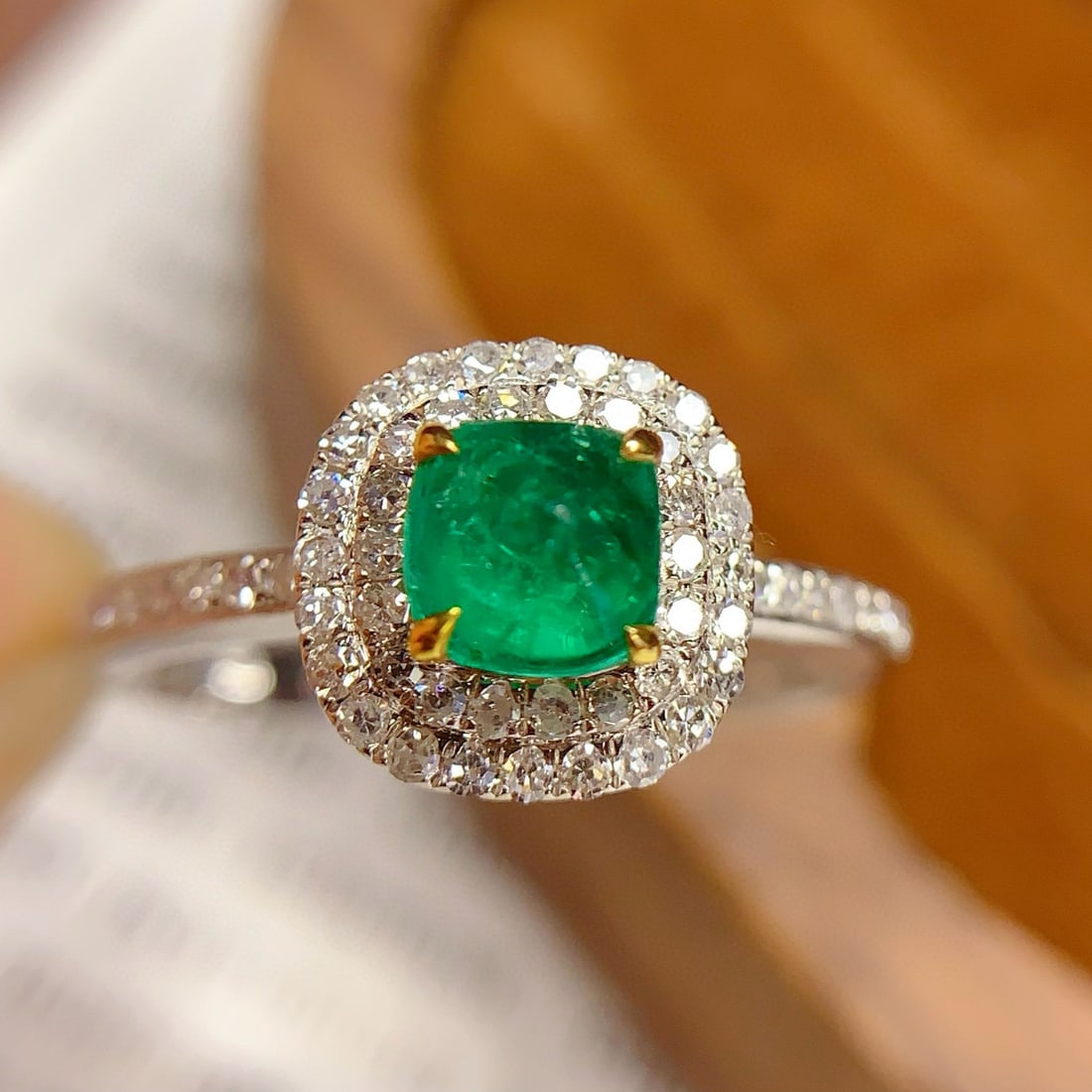 14k Gold 1 Ct Vivid Green Natural Emerald & Diamond Ring - 7