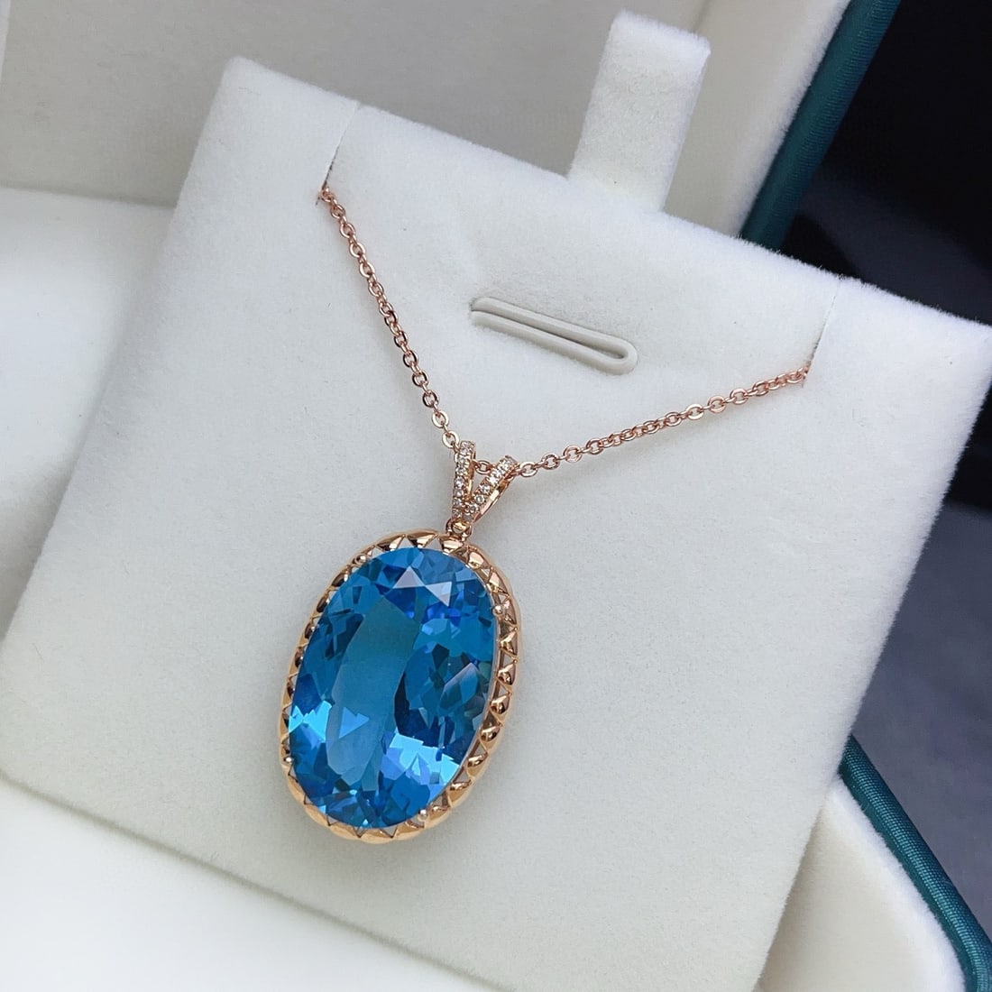 14k Gold 21.05 Ct Natural Topaz & Diamond Pendant( Without Chain ) - 3