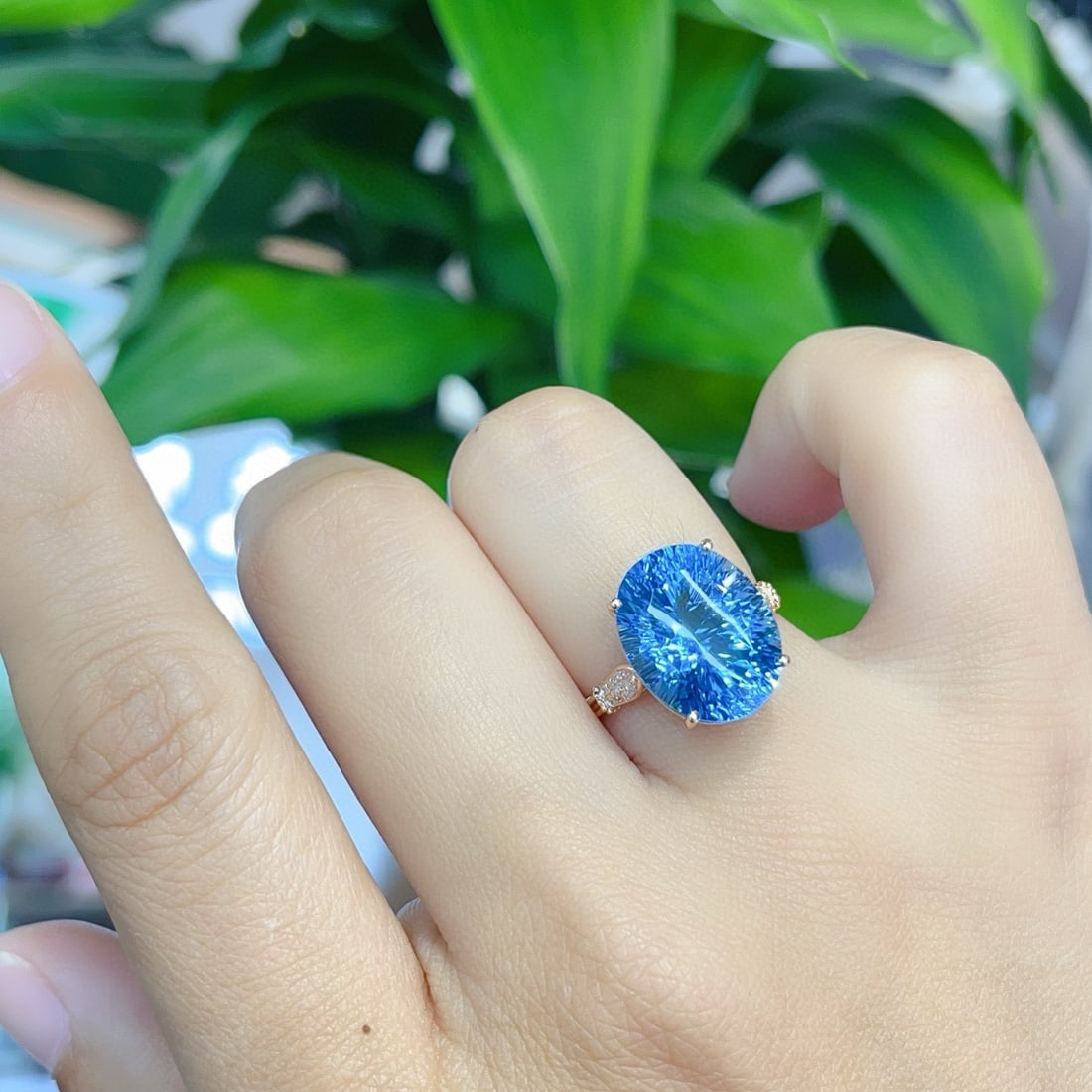 14k Gold 10.75 Ct Natural Topaz & Diamond Ring - 5