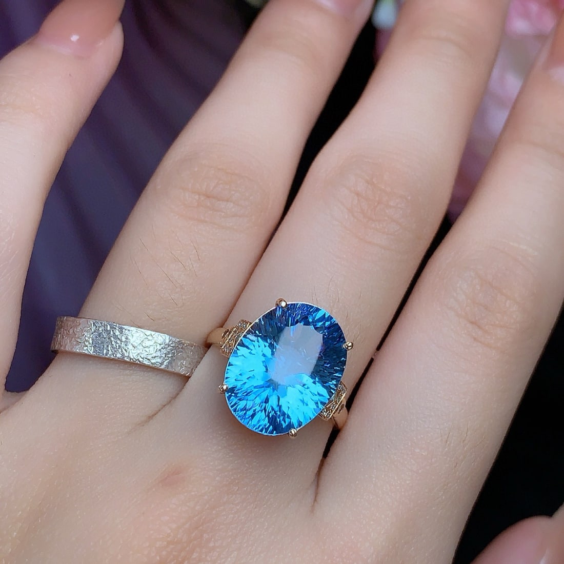 14k Gold 10.15 Ct Natural Topaz & Diamond Ring - 6