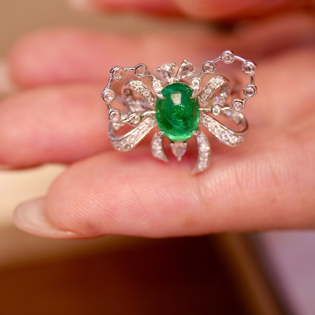 14k Gold 1.50 Ctw Vivid Green Natural Emerald & Diamond Ring - 4
