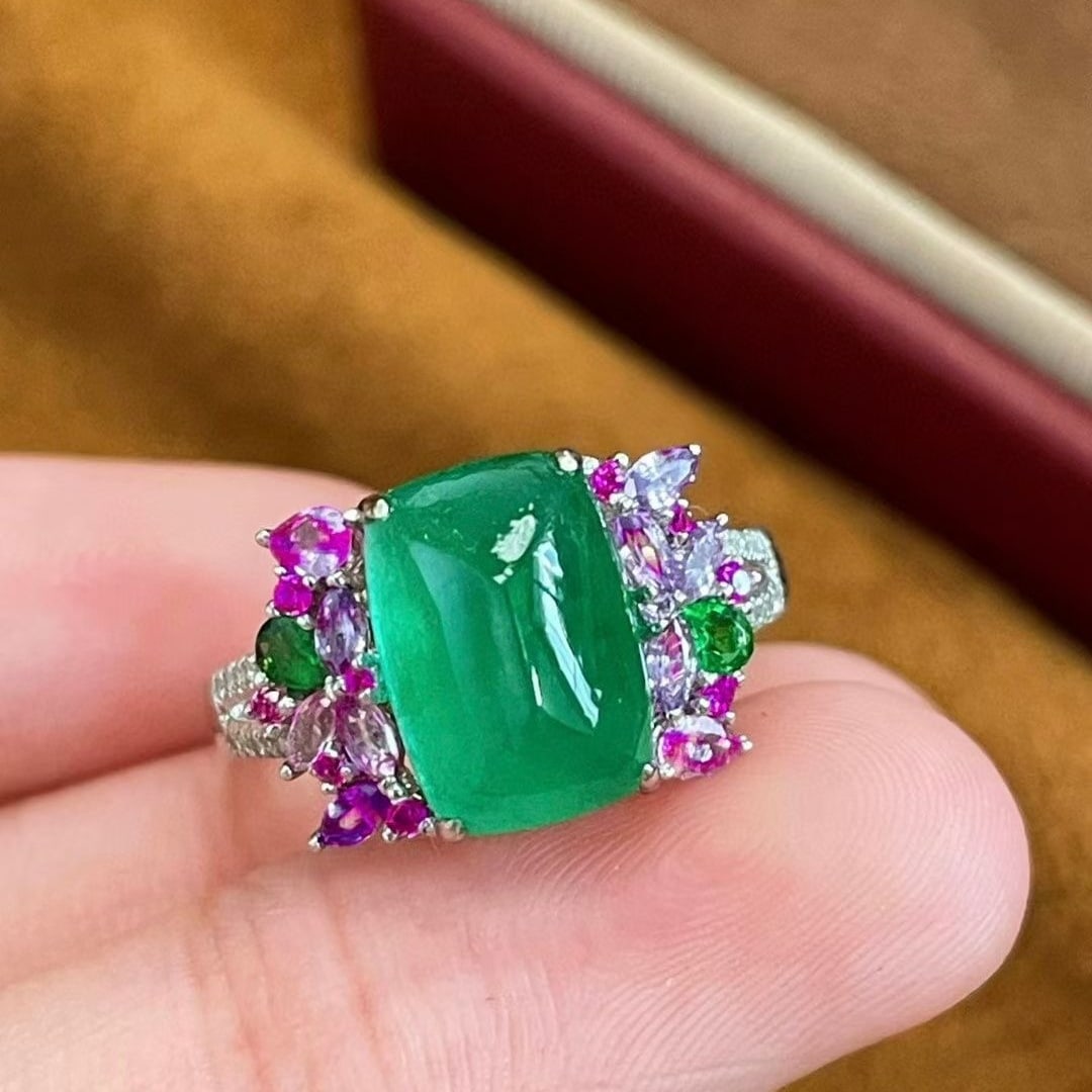 14k Gold 3.15 Ct Natural Emerald & Diamond Ring: Ref:231044190 // gold content:14k gold // ring size:7. 25us // // main gemstone:emerald // shape:cushion // carat weight:3. 15ct // color:green // treatment:natural // // adjacent gemstone 2 :