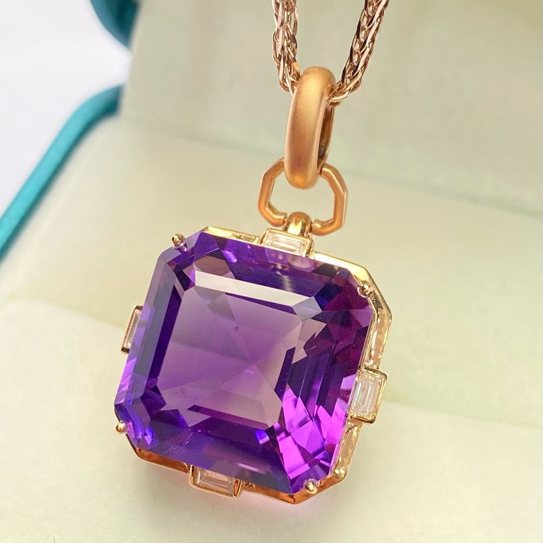 14k Gold 21.10 Ct Natural Amethyst & Diamond Pendant( Without Chain ) - 4