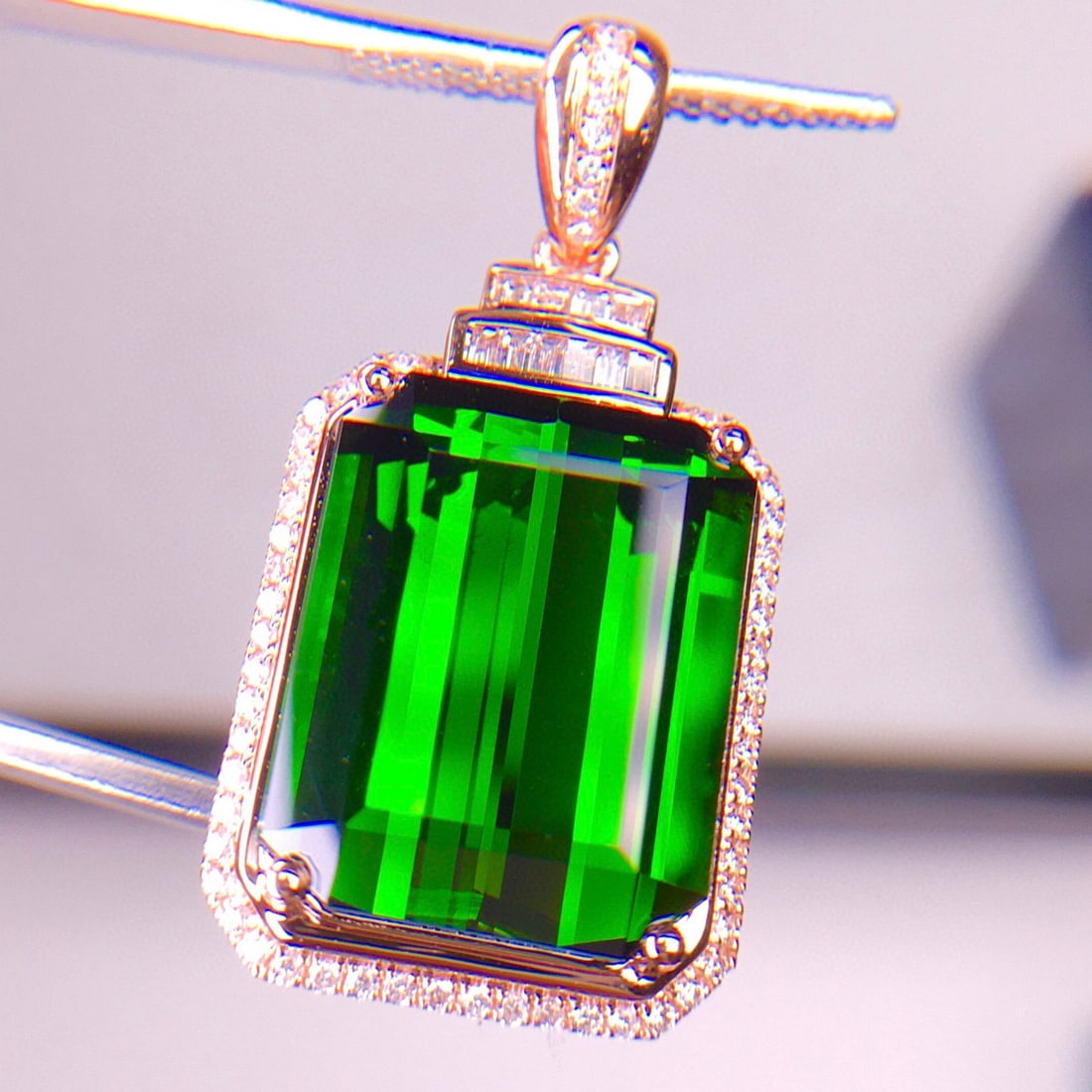 14k Gold 13.6 Ct Natural Tourmaline & Diamond Pendant( Without Chain ) - 3