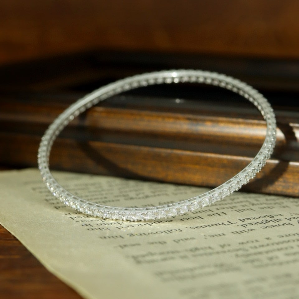 14k Gold 2.9 Ct Natural H Diamond Bangle - 4