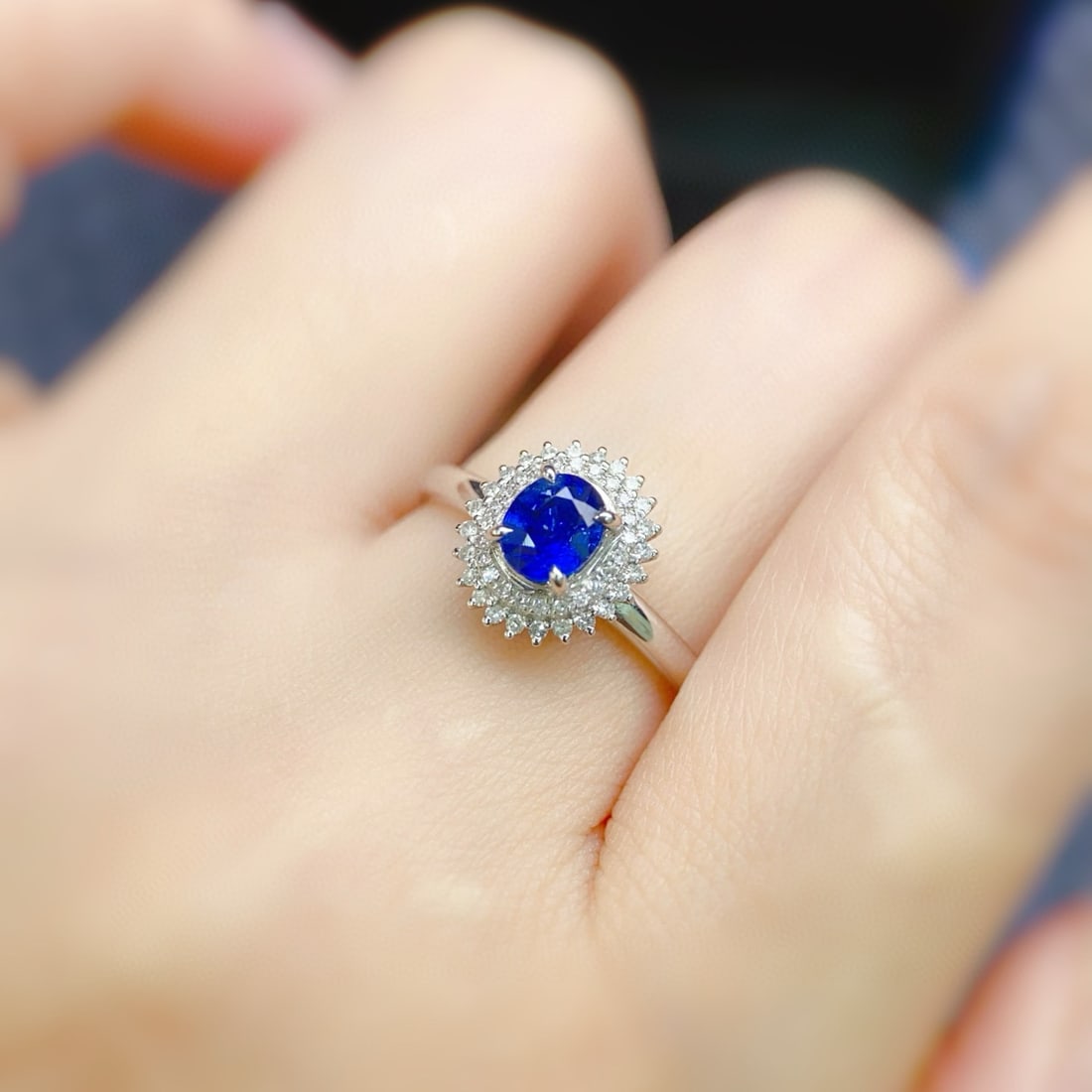14k Gold 0.8 Ct Natural Sapphire & Diamond Ring - 4