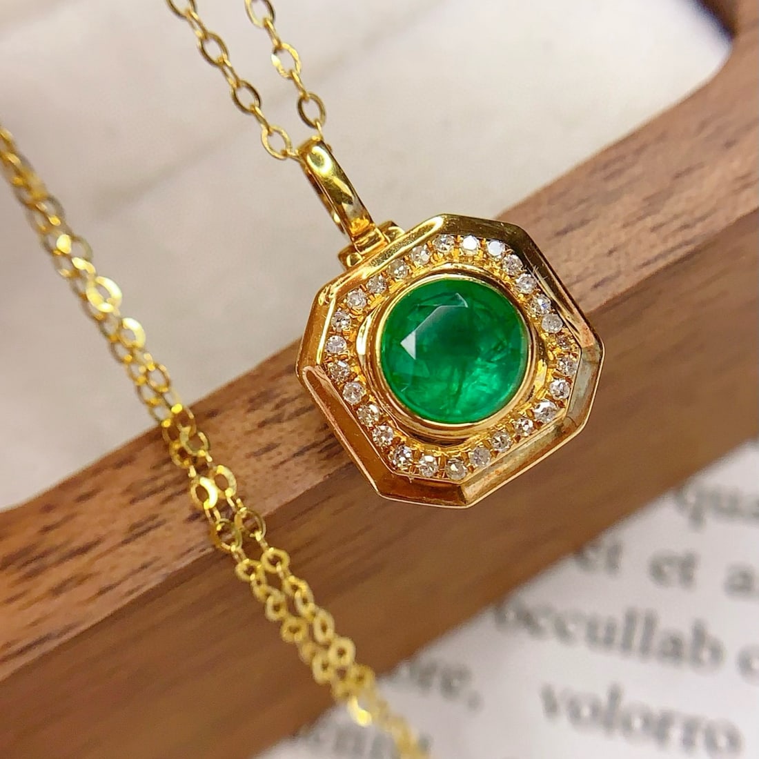 14k Gold 1 Ct Vivid Green Natural Emerald & Diamond Pendant( Without Chain ) - 6