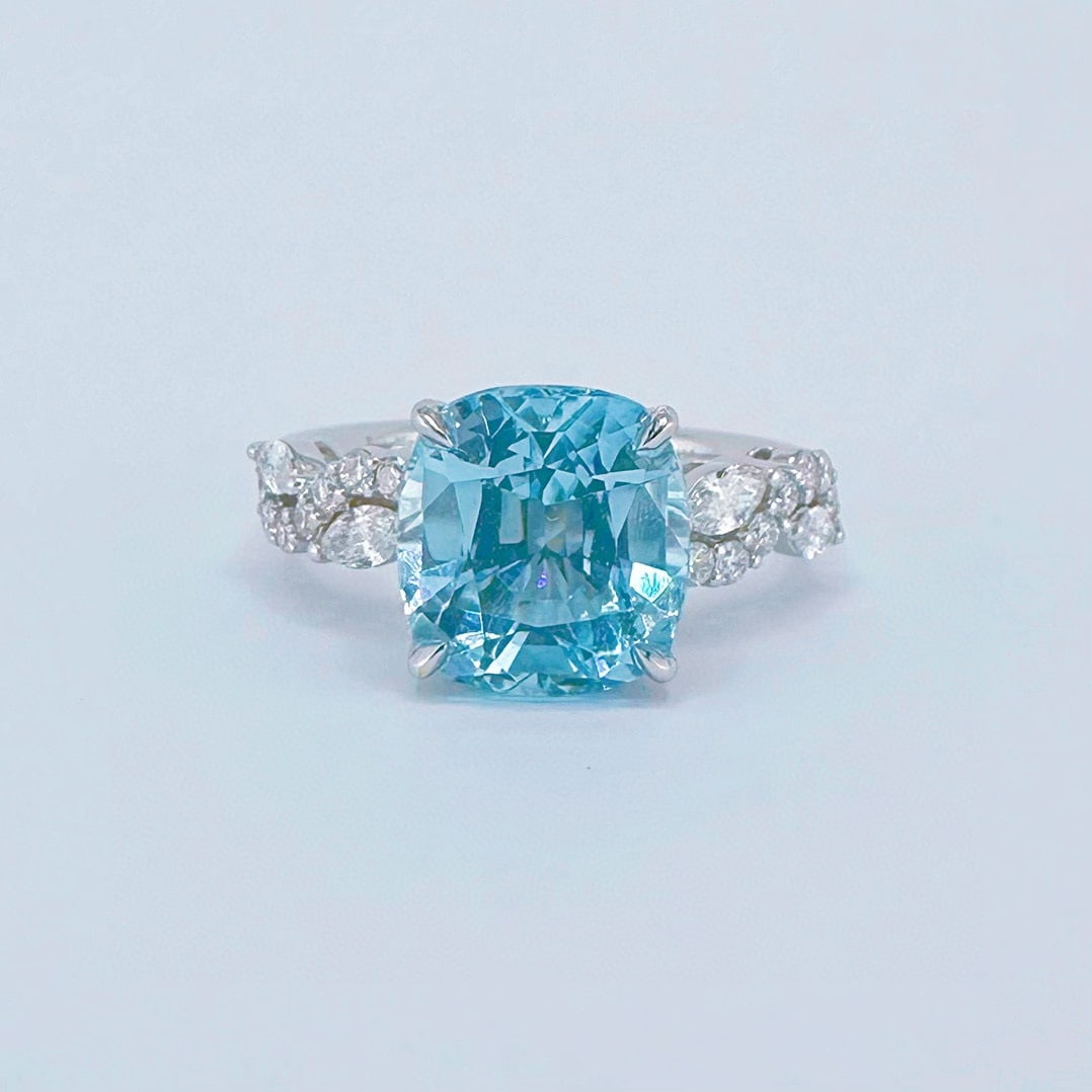 14k Gold 3.74 Ctw Natural Aquamarine & Diamond Ring: Ref:231044252 // gold content:14k gold // ring size:7. 25us // // main gemstone:aquamarine // shape:cushion // carat weight:3. 33ct // color:santa maria color // treatment:natural // // adjacent gemst
