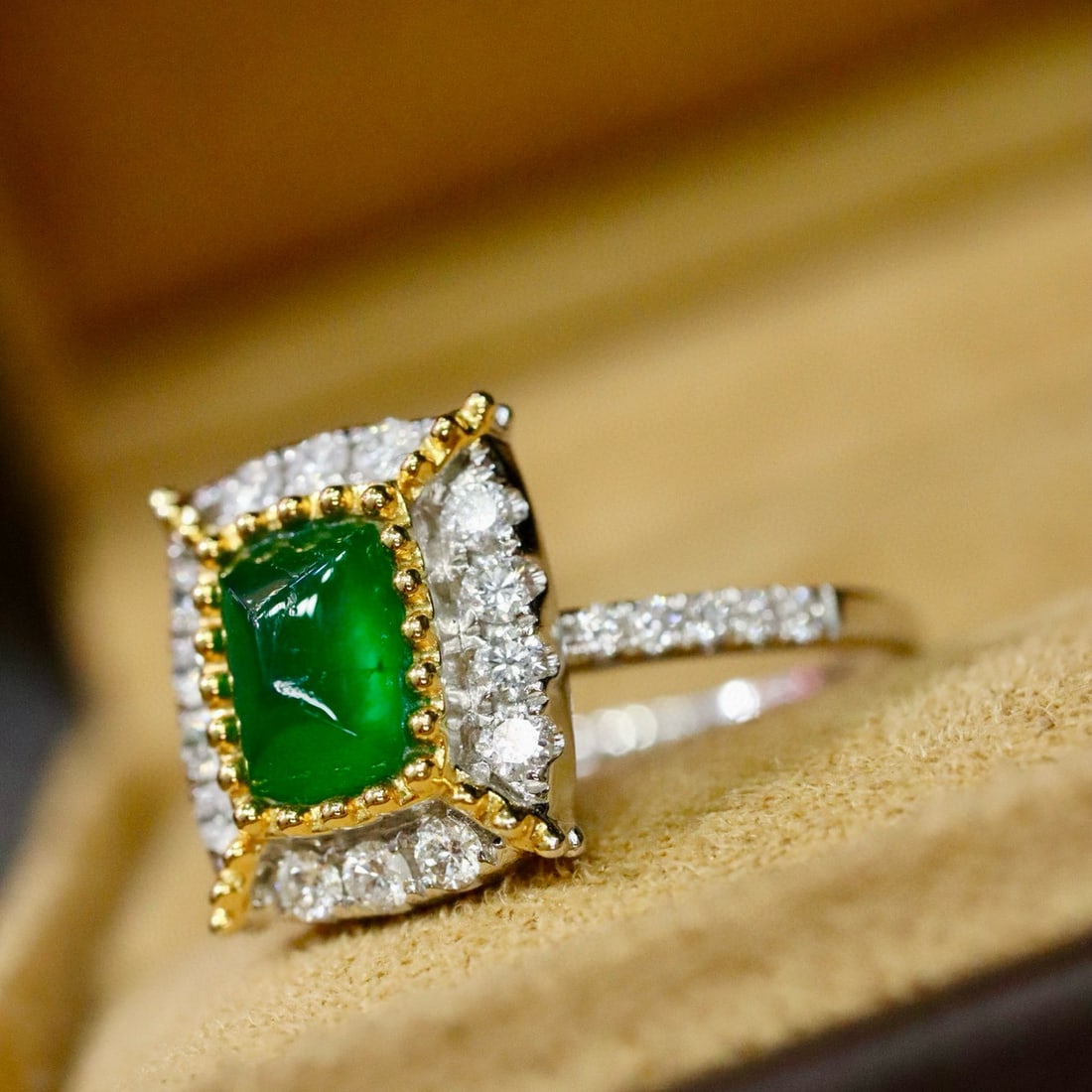 14k Gold 1.14 Ctw Vivid Green Natural Emerald & Diamond Ring - 3
