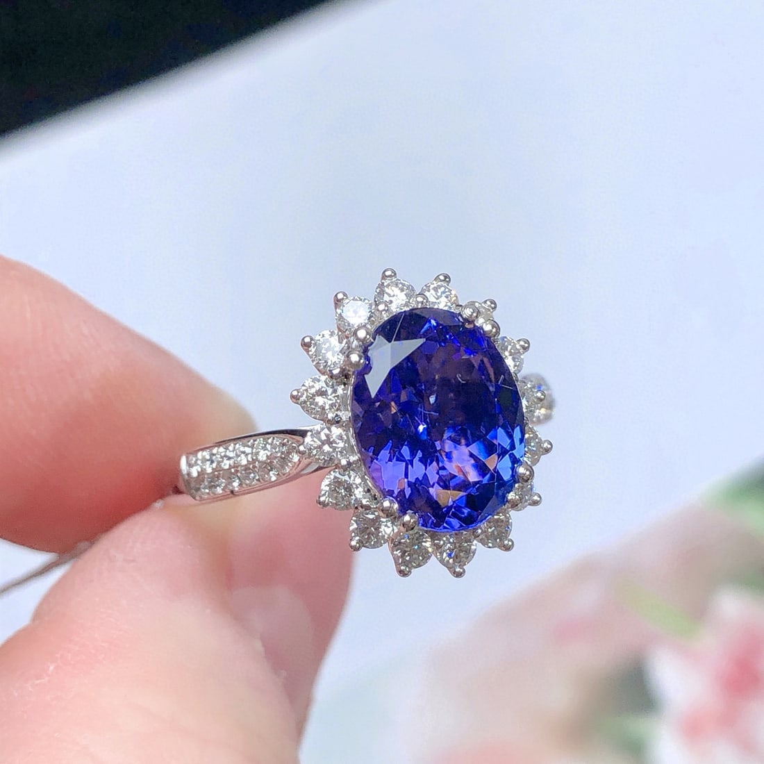 14k Gold 2.85 Ctw Natural Tanzanite & Diamond Ring - 2