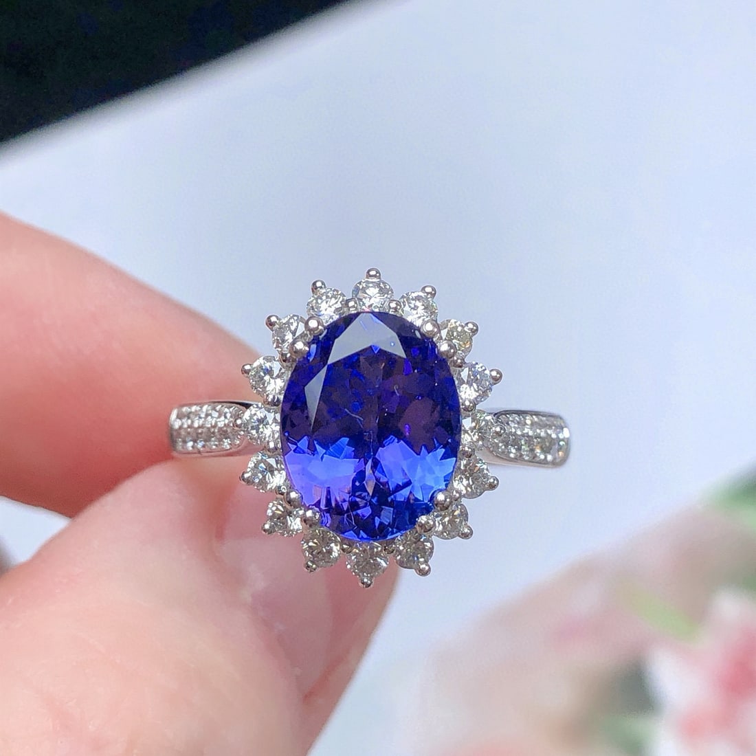 14k Gold 2.85 Ctw Natural Tanzanite & Diamond Ring - 3