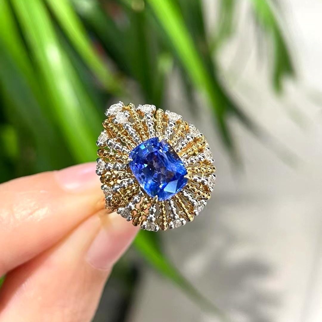 14k Gold 1.88 Ct Natural Sapphire & Diamond Ring: Ref:231044314 // gold content:14k gold // ring size:7. 25us // // main gemstone:sapphire // shape:cushion // carat weight:1. 88ct // color:blue // treatment:natural // // adjacent gemstone 2 :