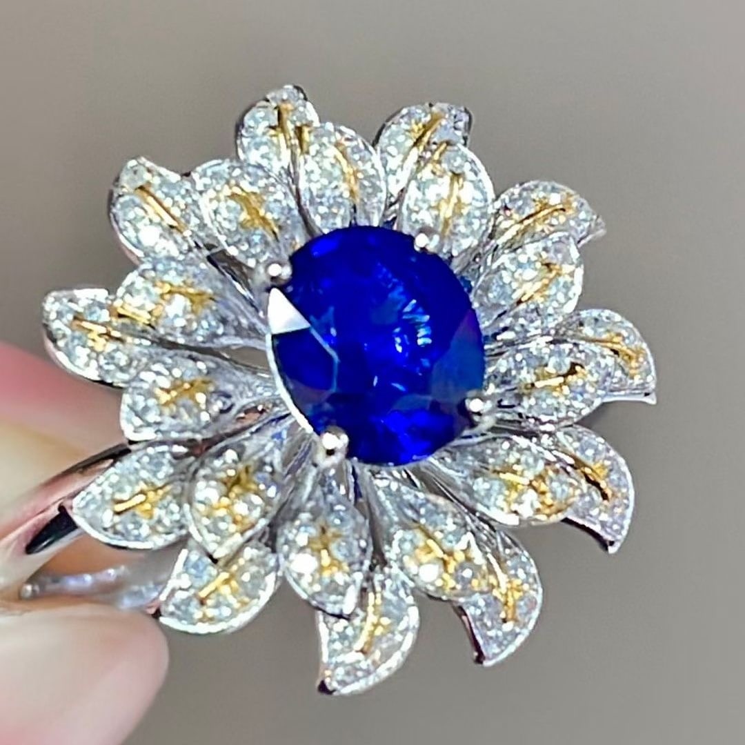 14k Gold 0.9 Ct Natural Sapphire & Diamond Ring - 3