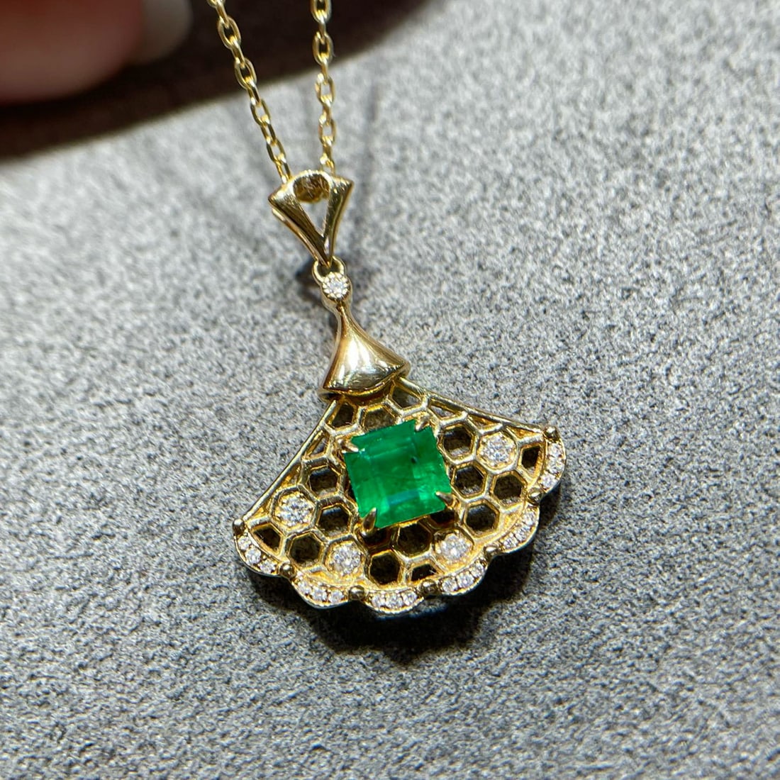 14k Gold 1 Ct Vivid Green Natural Emerald & Diamond Pendant( Without Chain ) - 2