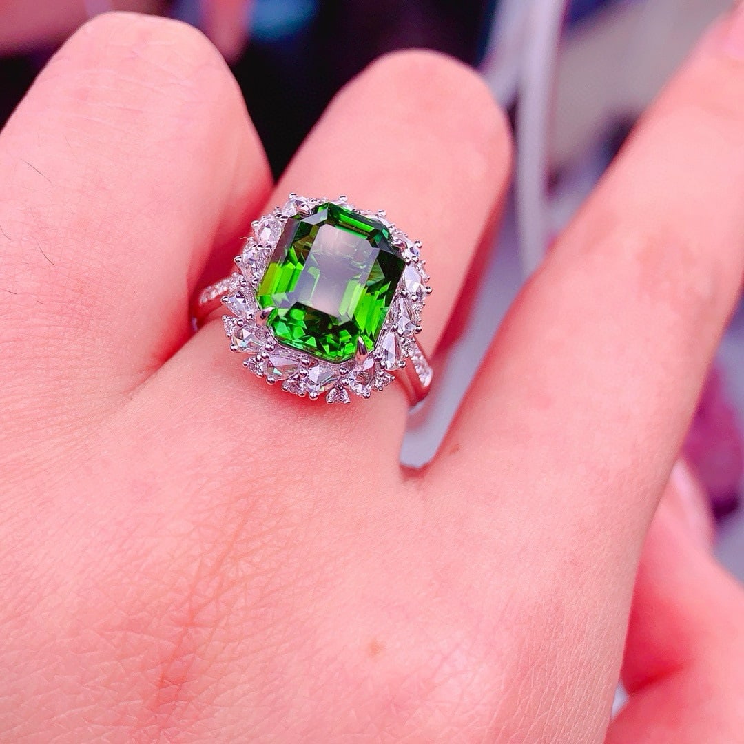 14k Gold 5.5 Ct Natural Tourmaline & Diamond Ring - 4