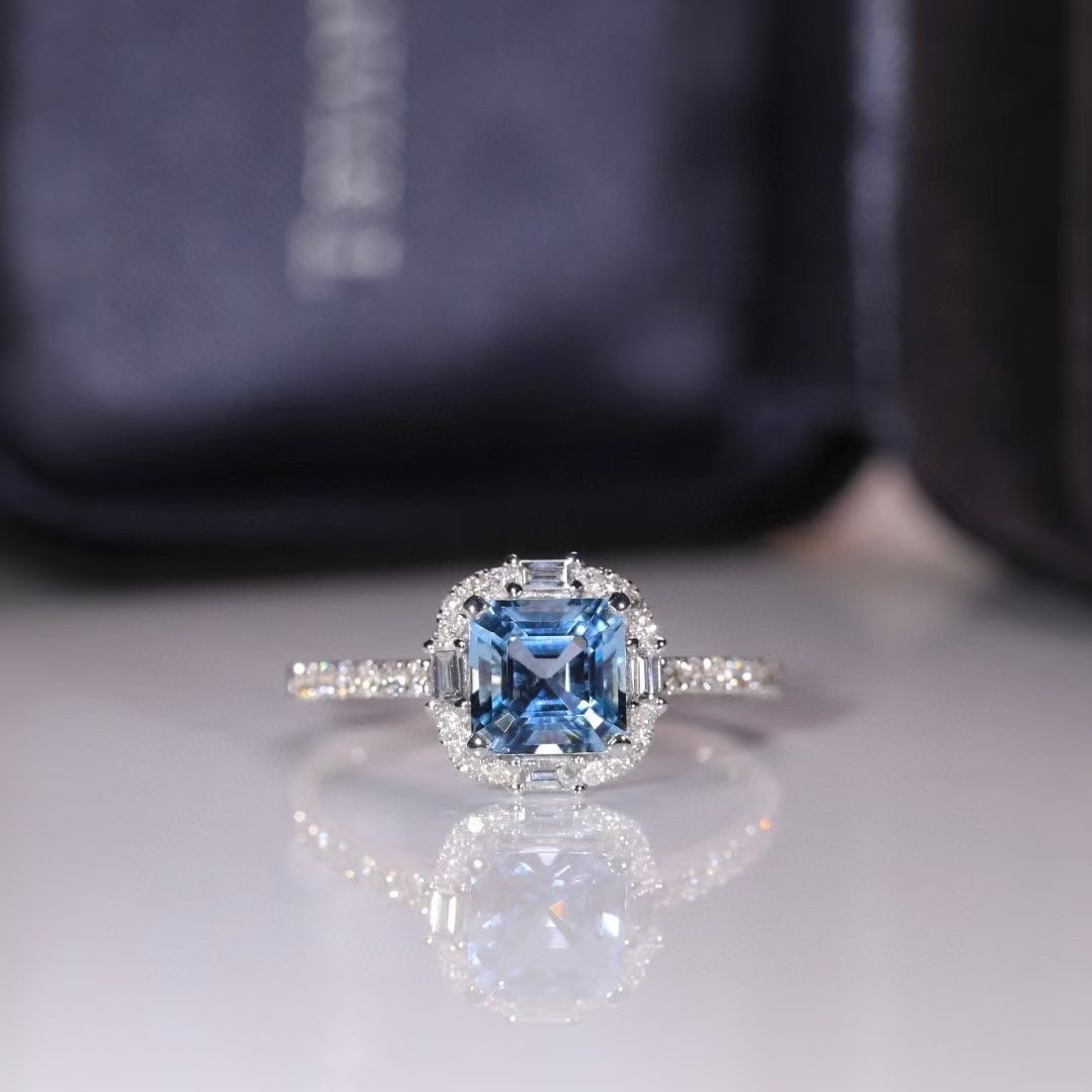 14k Gold 1.40 Ctw Natural Aquamarine & Diamond Ring: Ref:231044333 // gold content:14k gold // ring size:7. 25us // // main gemstone:aquamarine // shape:asscher // carat weight:1. 07ct // color:blue // treatment:natural // // adjacent gemstone 2 :