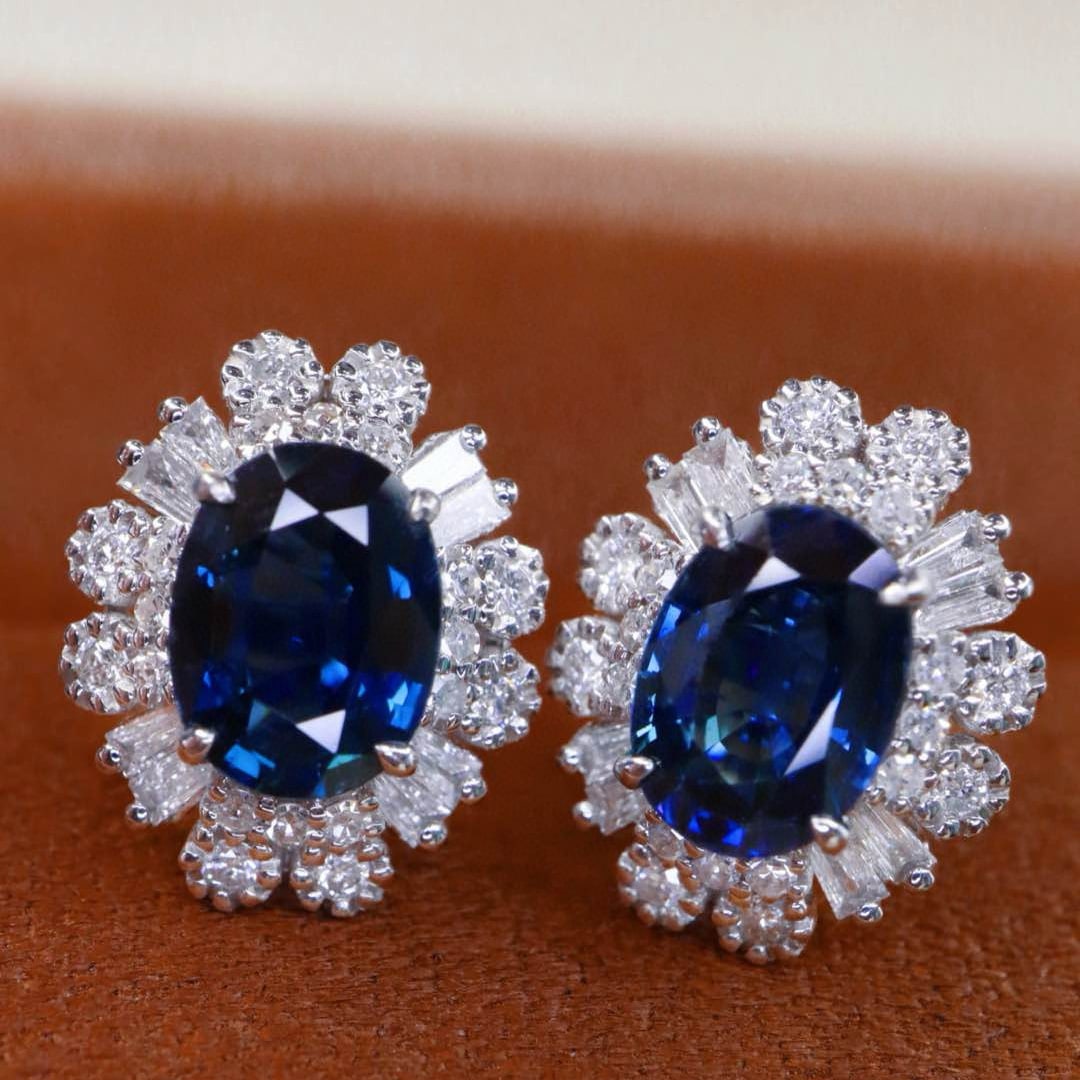 14k Gold 2.16 Ctw Natural Sapphire & Diamond Earrings: Ref:231044350 // gold content:14k gold // main gemstone:sapphire // shape:oval // carat weight:1. 75ct // color:blue // treatment:natural // // adjacent gemstone 2 : diamond // shape:multiply //