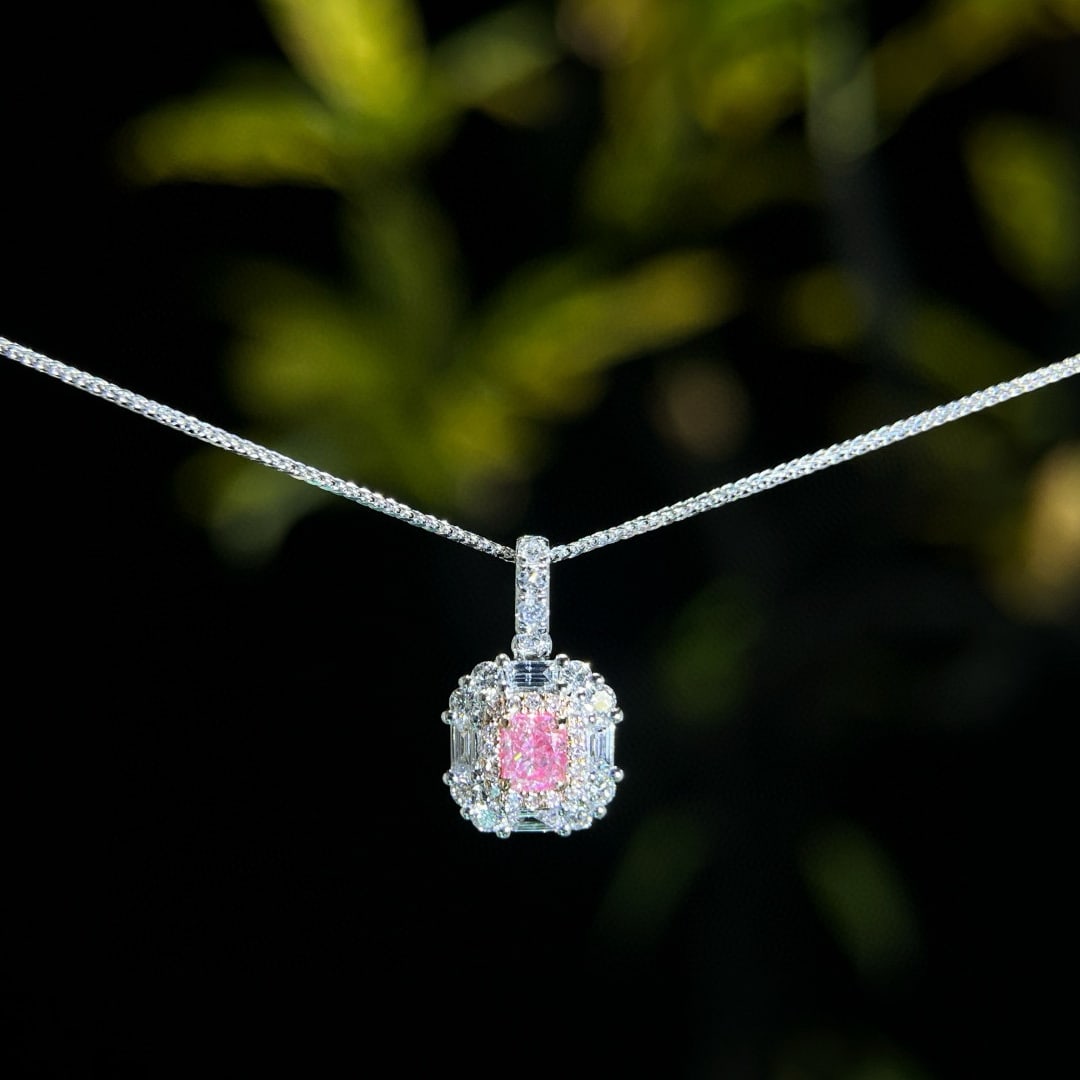 14k Gold 0.47 Ctw Natural Pink Diamond & Diamond Necklace: Ref:231044366 // gold content:14k gold // main gemstone:pink diamond // shape:cushion // carat weight:0. 17ct // color:pink // treatment:natural // // adjacent gemstone 2 : diamond // shape:multiply