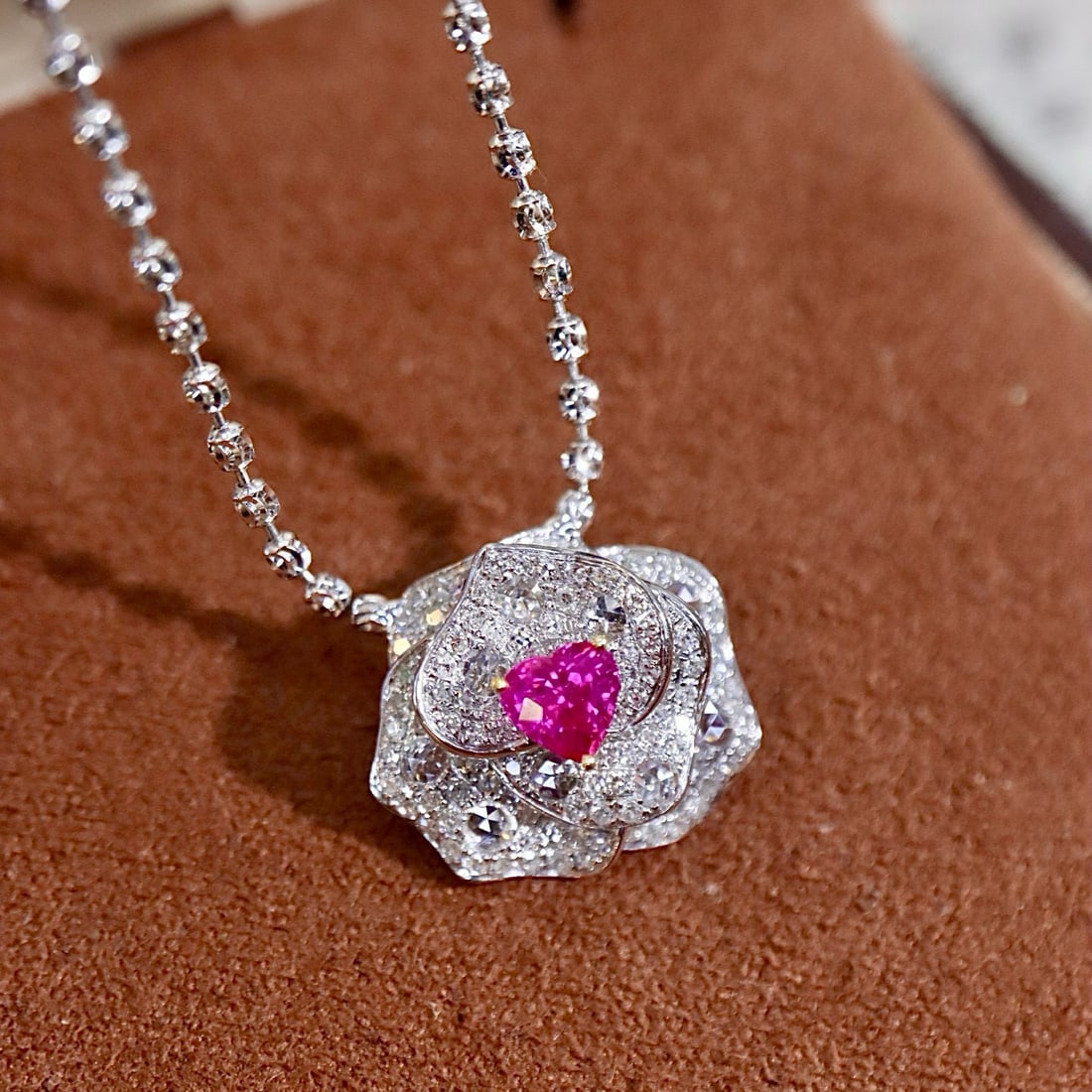 14k Gold 0.90 Ctw Natural Ruby & Diamond Necklace - 4