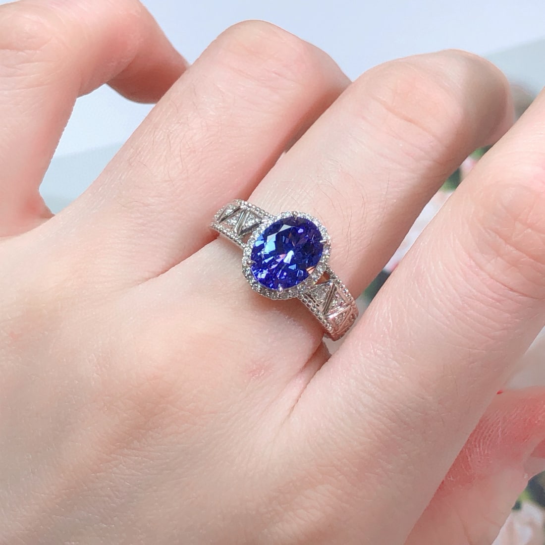 14k Gold 2.46 Ctw Natural Tanzanite & Diamond Ring - 4
