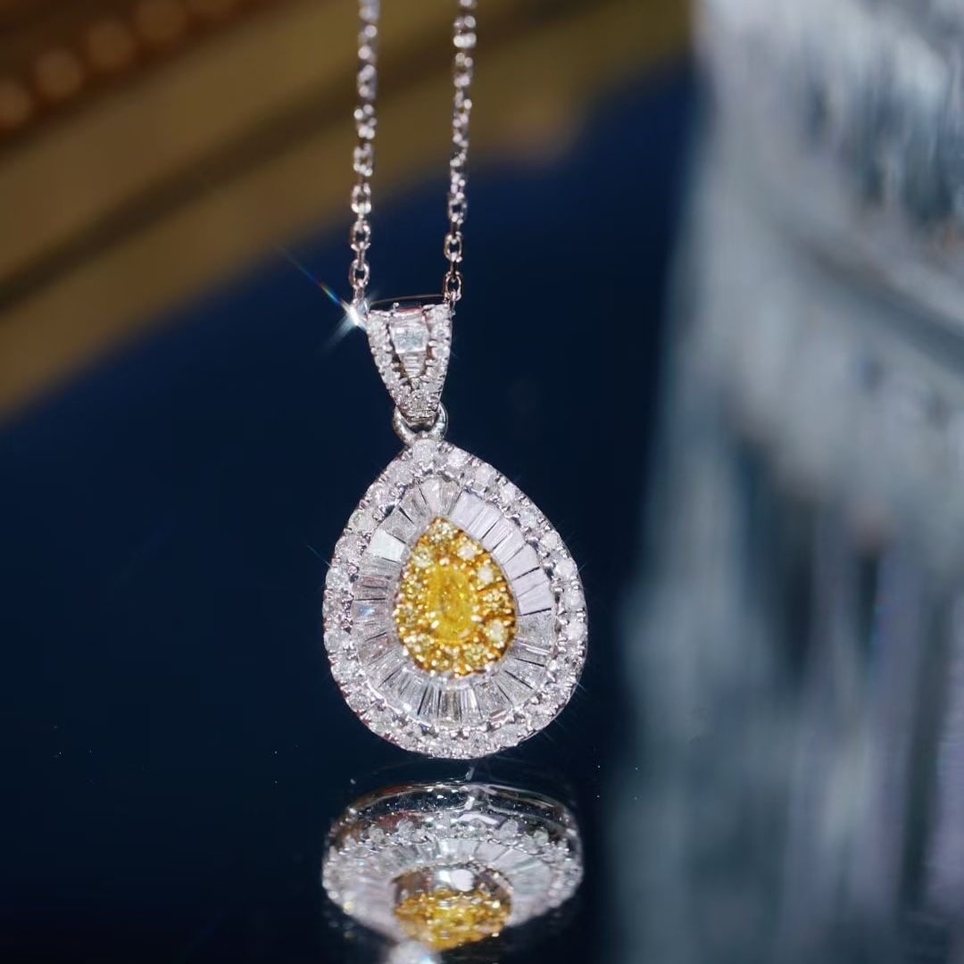 14k Gold 0.70 Ct Natural Color Diamond Necklace - 5