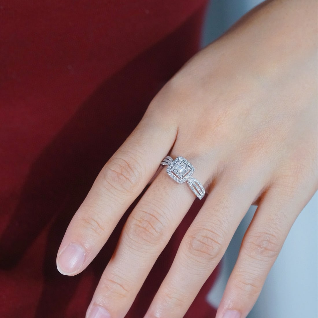 14k Gold 0.40 Ct Natural H Diamond Ring - 4