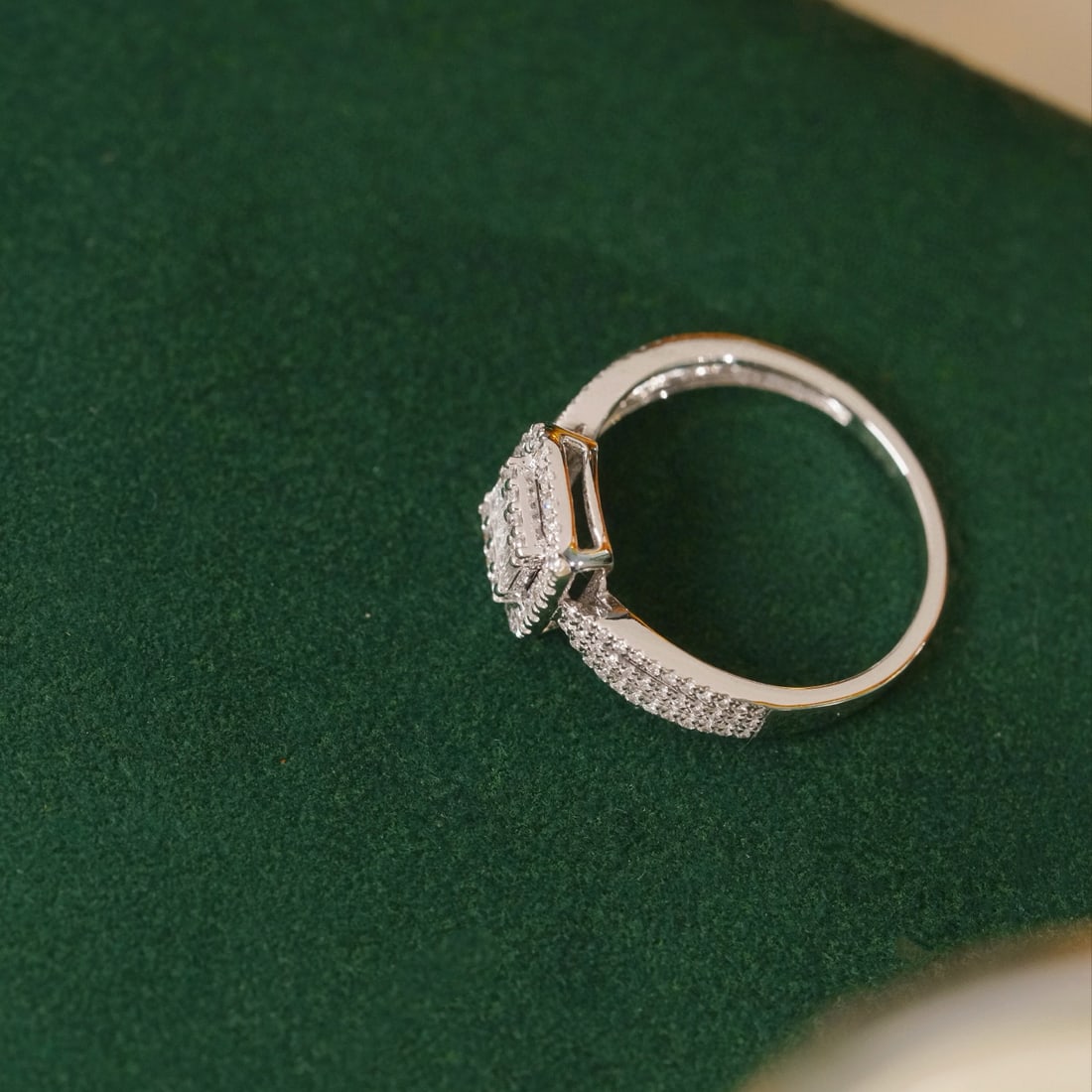 14k Gold 0.40 Ct Natural H Diamond Ring - 5
