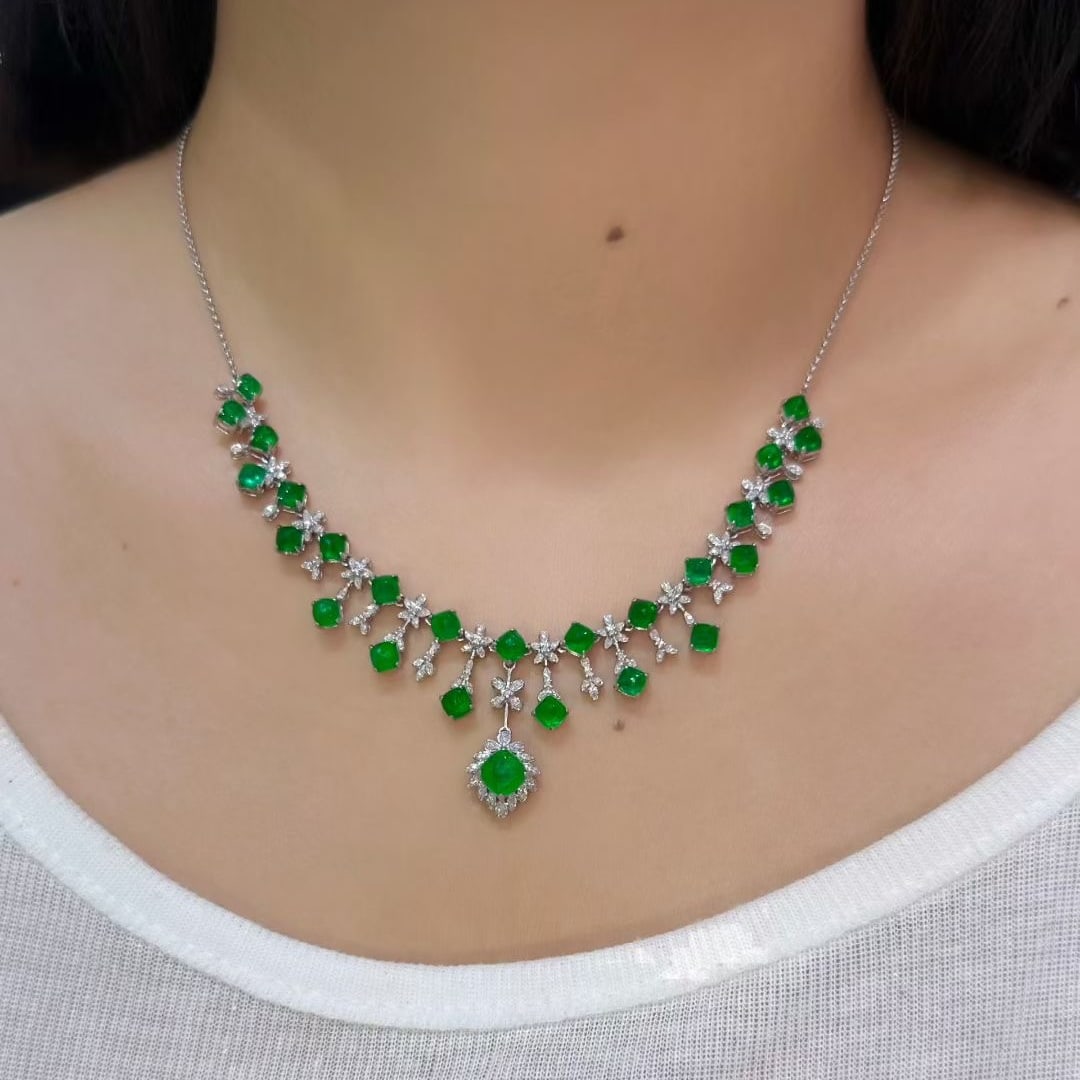 14k Gold 11.08 Ctw Vivid Green Natural Emerald & Diamond Necklace - 3