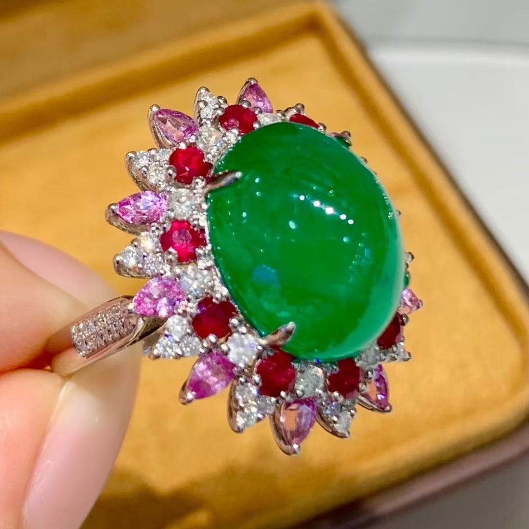 14k Gold 8.8 Ct Vivid Green Natural Emerald & Diamond & Sapphire & Ruby Ring - 4