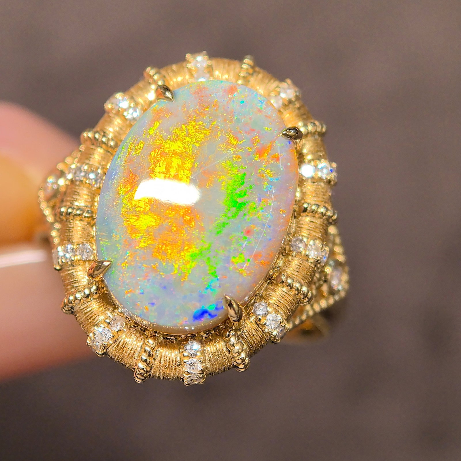 14k Gold 5.24 Ctw Natural Opal & Diamond Ring - 7