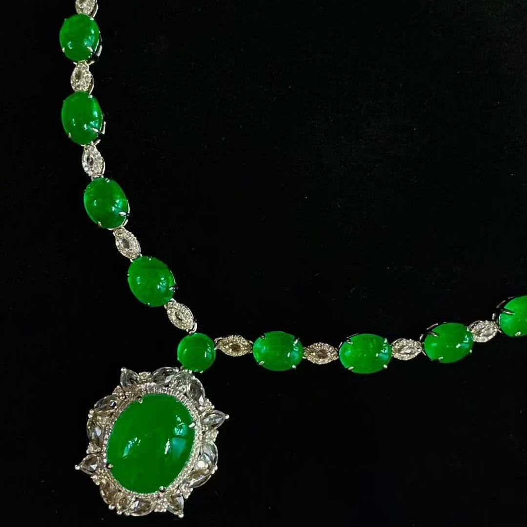 14k Gold 22 Ct Natural Emerald & Diamond & Sapphire Necklace - 2