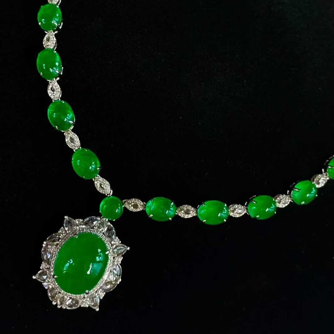 14k Gold 22 Ct Natural Emerald & Diamond & Sapphire Necklace - 3