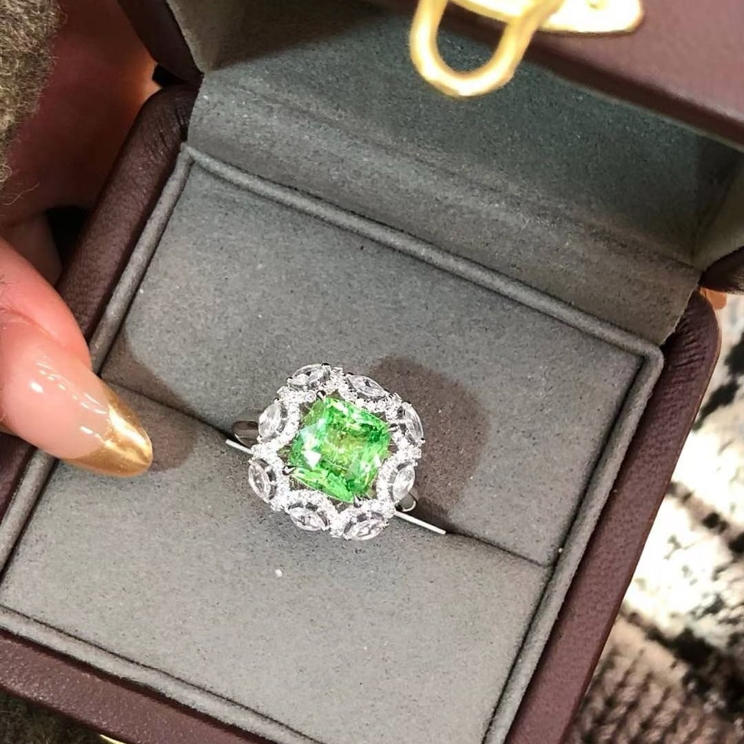 14k Gold 3.64 Ctw Natural Tsavorite & Diamond Ring - 4