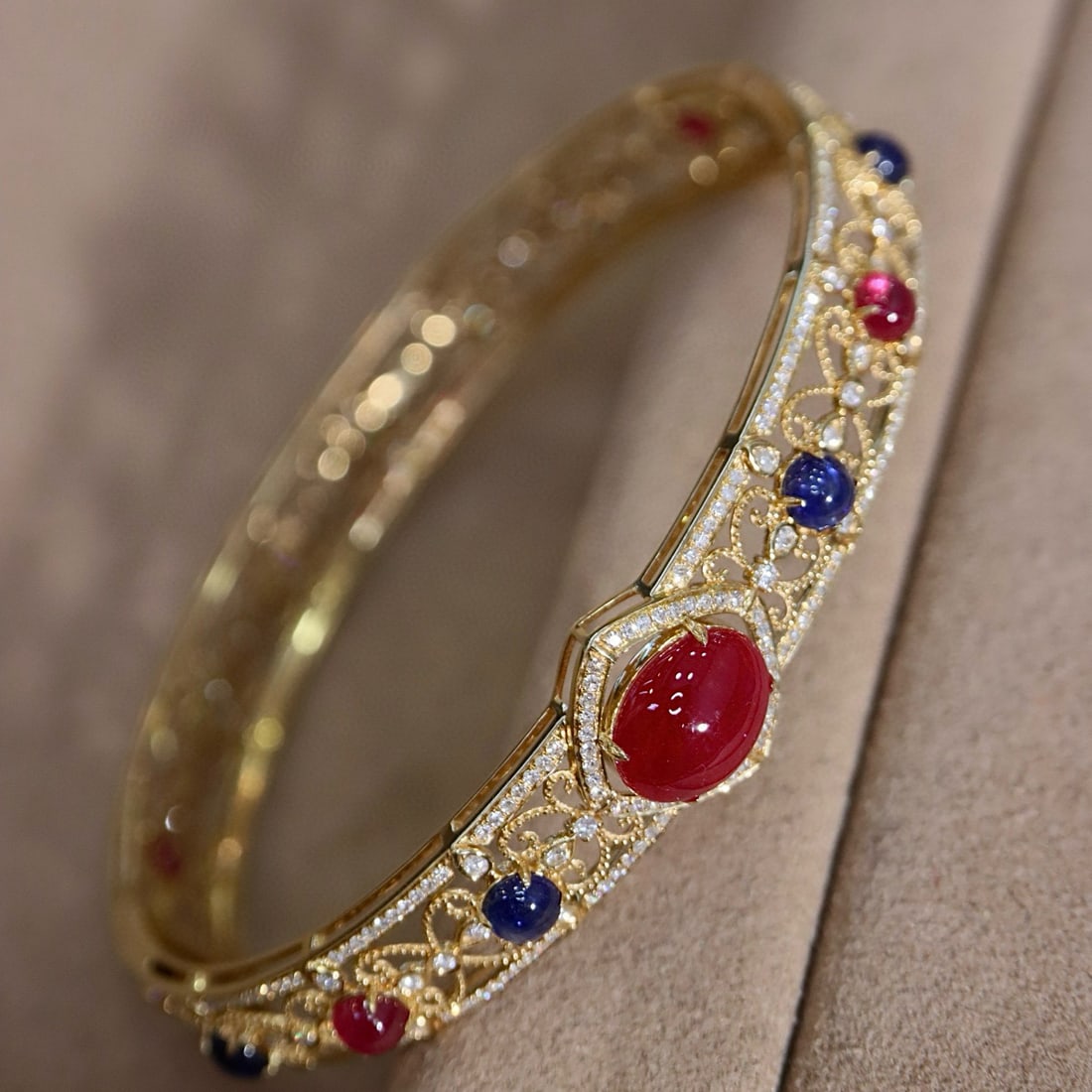 14k Gold 6.75 Ctw Natural Ruby & Diamond Bangle - 7