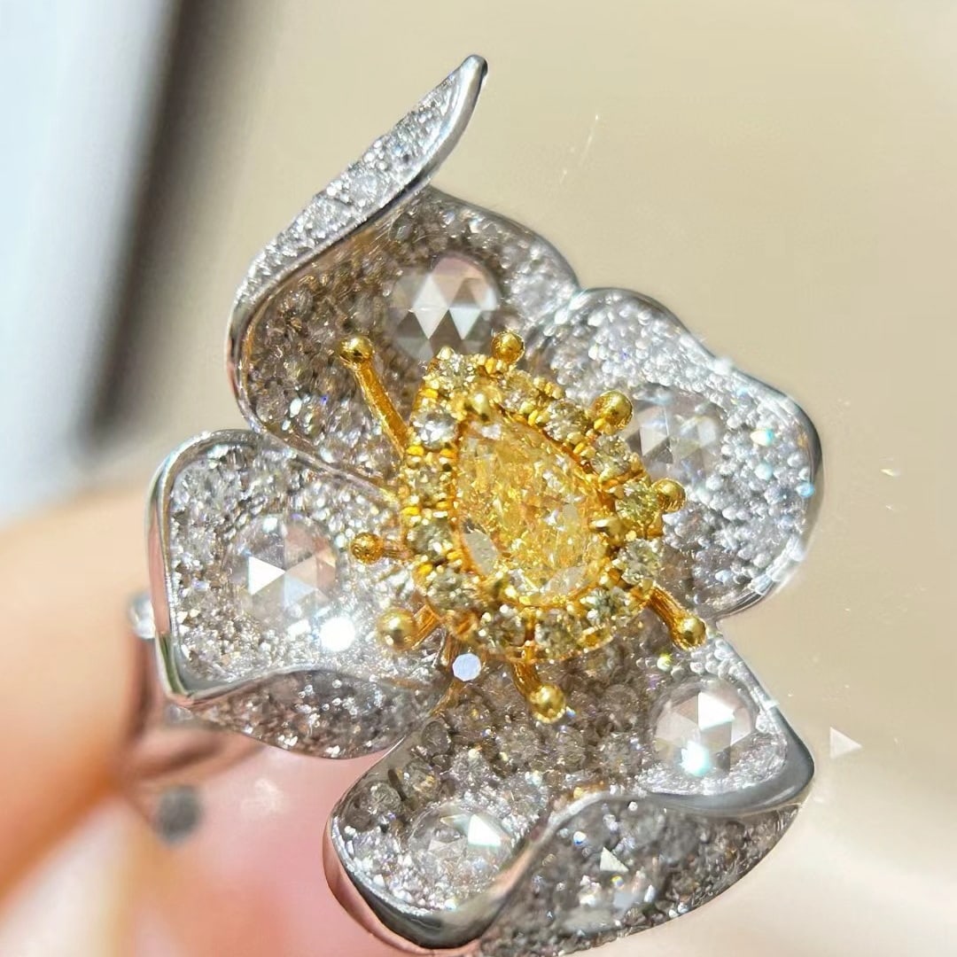 14k Gold 1.58 Ctw Natural Yellow Diamond & Diamond Ring - 4