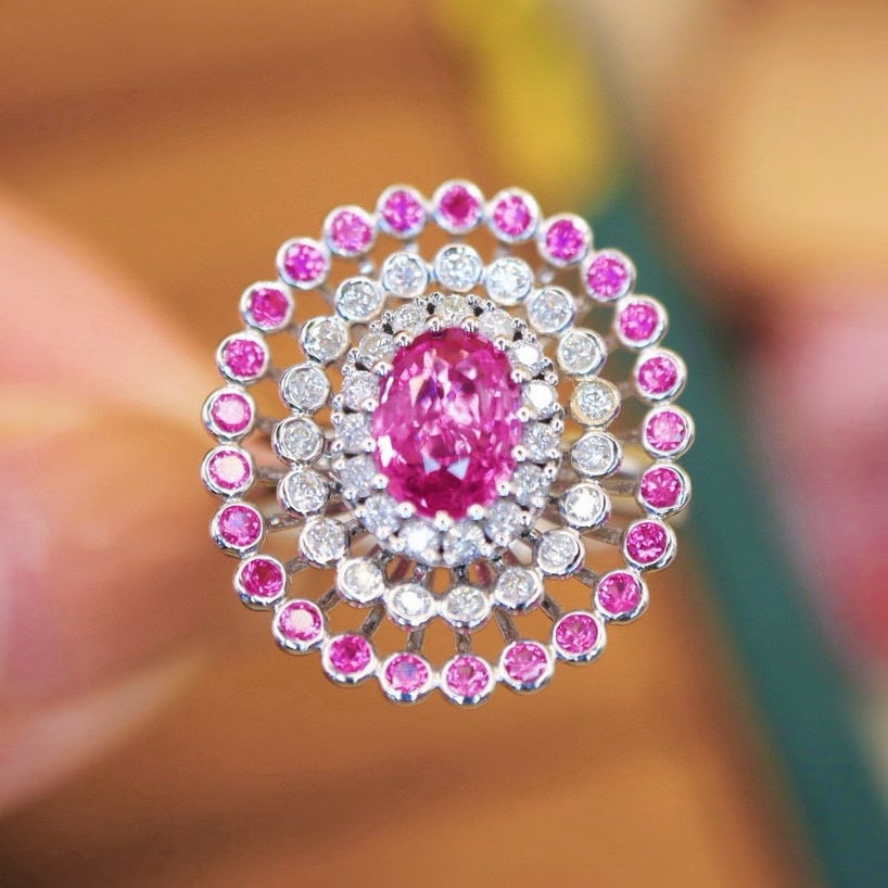 14k Gold 1.47 Ctw Natural Padparadscha Sapphire & Sapphire Ring: Ref:231045095 // gold content:14k gold // ring size:7. 25us // // main gemstone:padparadscha sapphire // shape:oval // carat weight:1. 02ct // color:orangish pink // treatment:natural // // adjacent