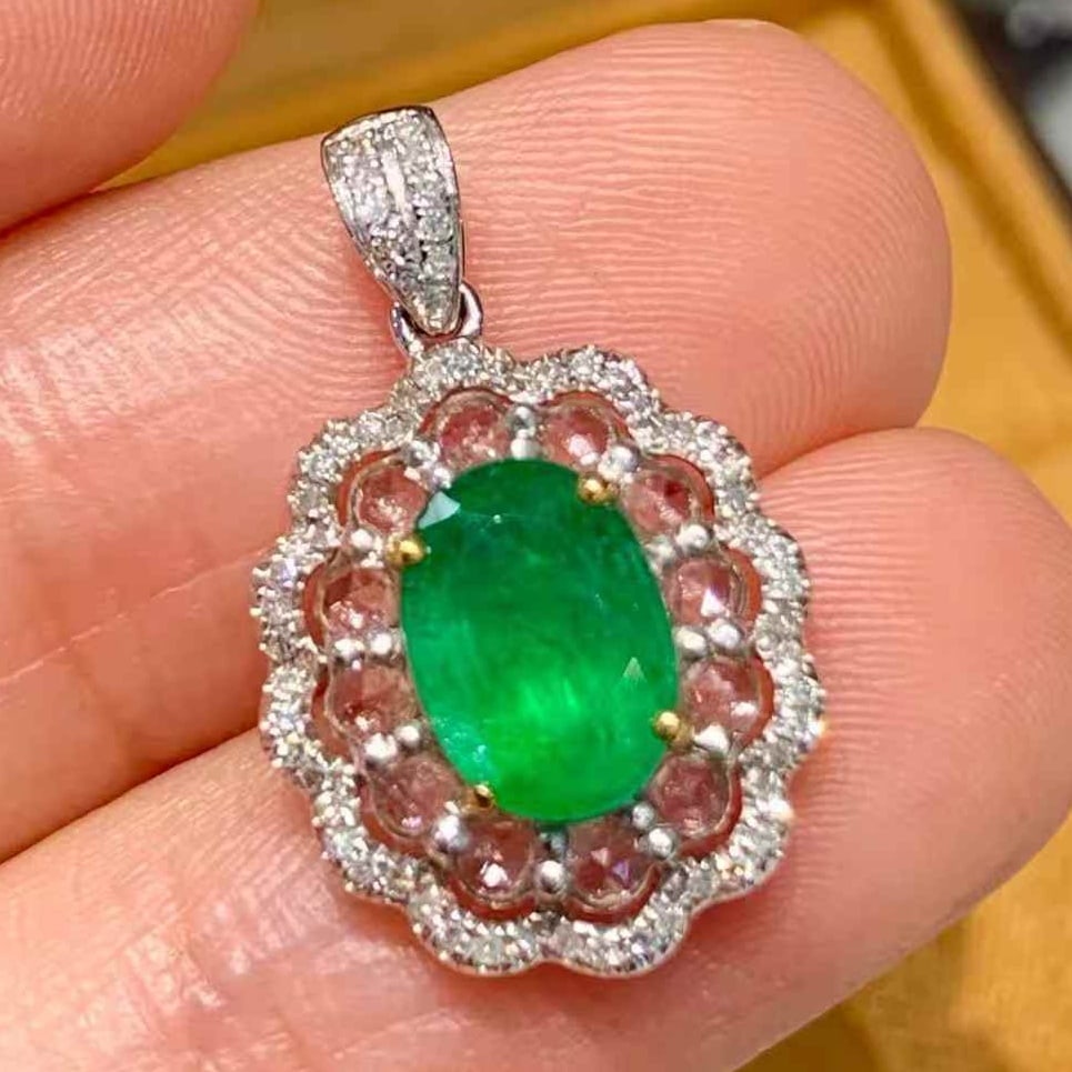 14k Gold 1.1 Ct Natural Emerald & Sapphire & Diamond Pendant( Without Chain ): Ref:231045097 // gold content:14k gold // main gemstone:emerald // shape:oval // carat weight:1. 1ct // color:green // treatment:natural // // adjacent gemstone 2 : sapphire // shape:round //