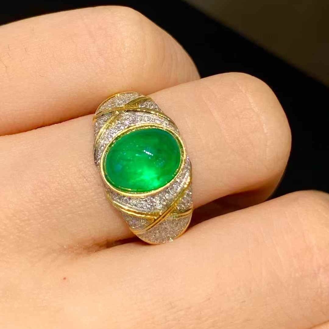 14k Gold 2.8 Ct Natural Emerald & Diamond Ring - 4