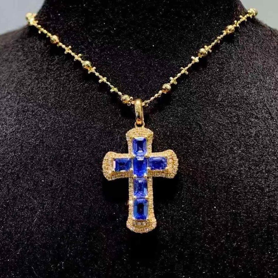 14k Gold 2.25 Ct Natural Sapphire & Diamond Pendant( Without Chain ): Ref:231045099 // gold content:14k gold // main gemstone:sapphire // shape:octagonal // carat weight:2. 25ct // color:blue // treatment:natural // // adjacent gemstone 2 : diamond // shape:round //