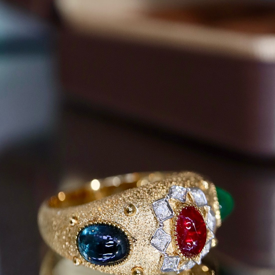 14k Gold 2.10 Ctw Natural Coloured Gemstone & Diamond Ring - 6