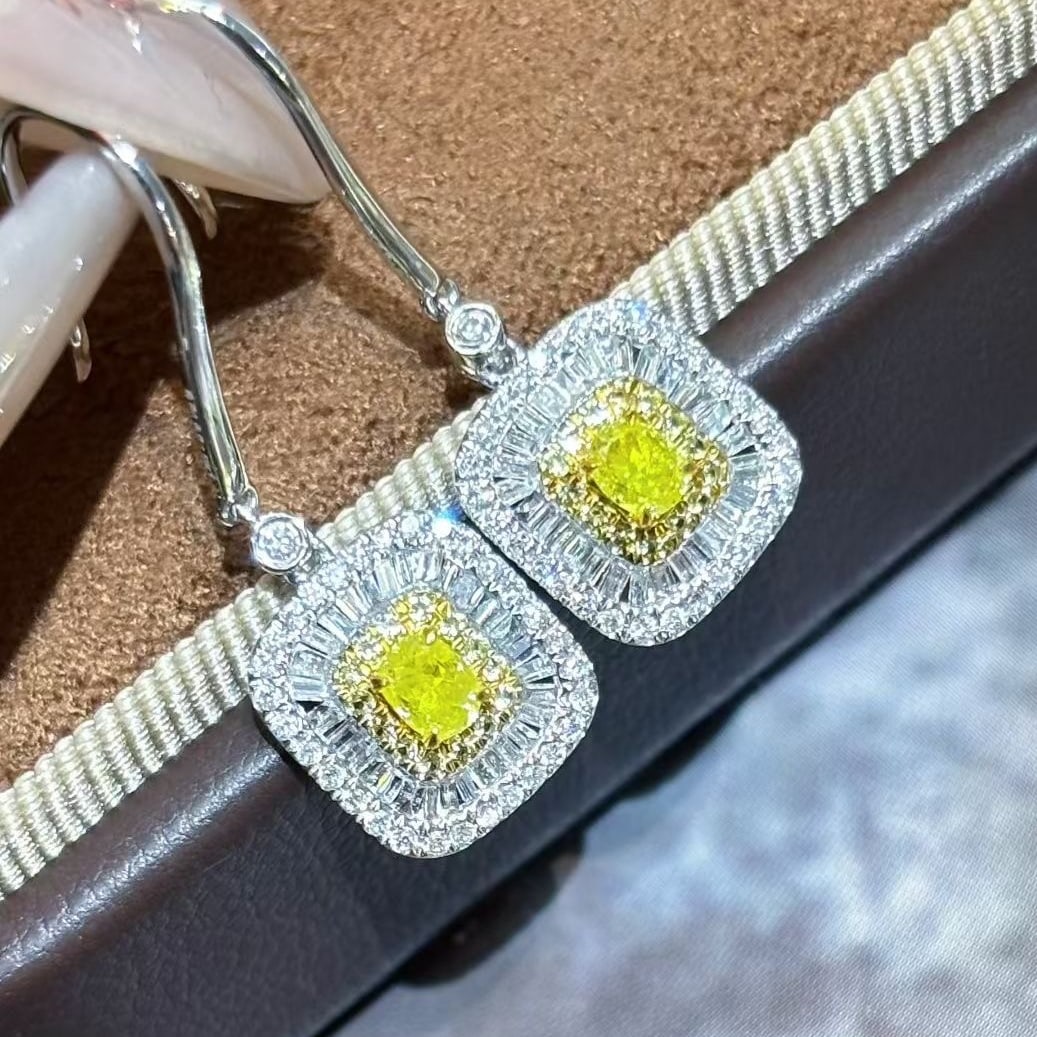 14k Gold 0.9 Ctw Natural Yellow Diamond & Diamond Earrings: Ref:231045116 // gold content:14k gold // main gemstone:yellow diamond // shape:cushion // carat weight:0. 3ct // color:yellow // treatment:natural // // adjacent gemstone 2 : diamond // shape:multipl
